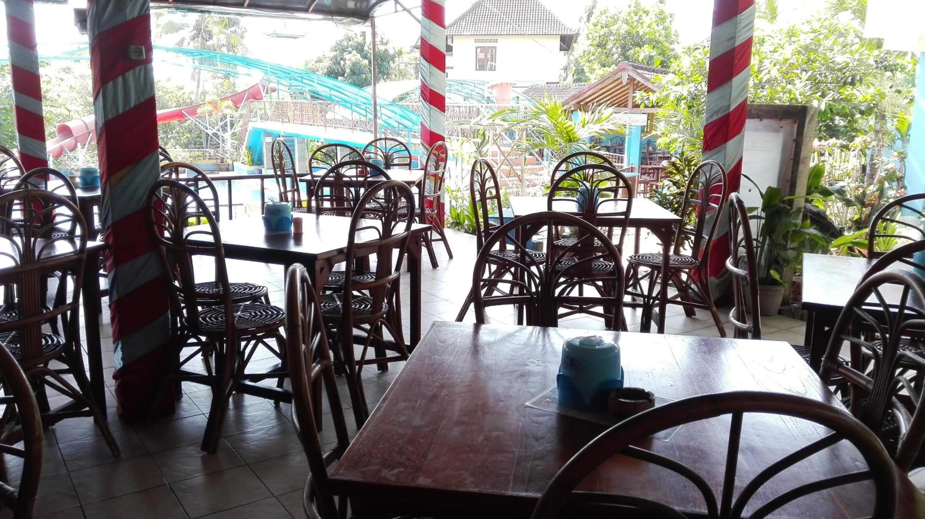 Restaurant/places to eat in Betesda Guest House