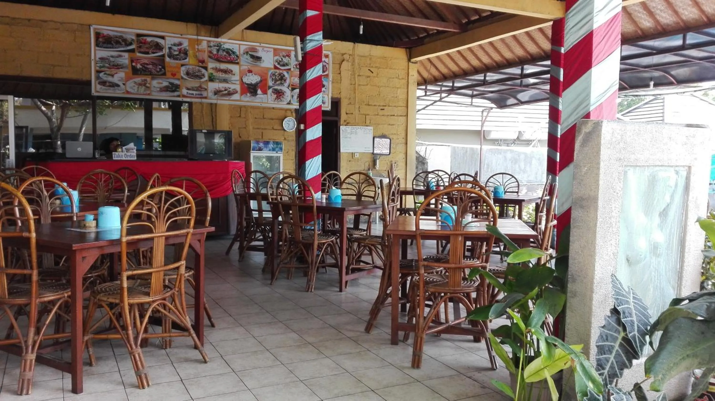 Restaurant/places to eat in Betesda Guest House