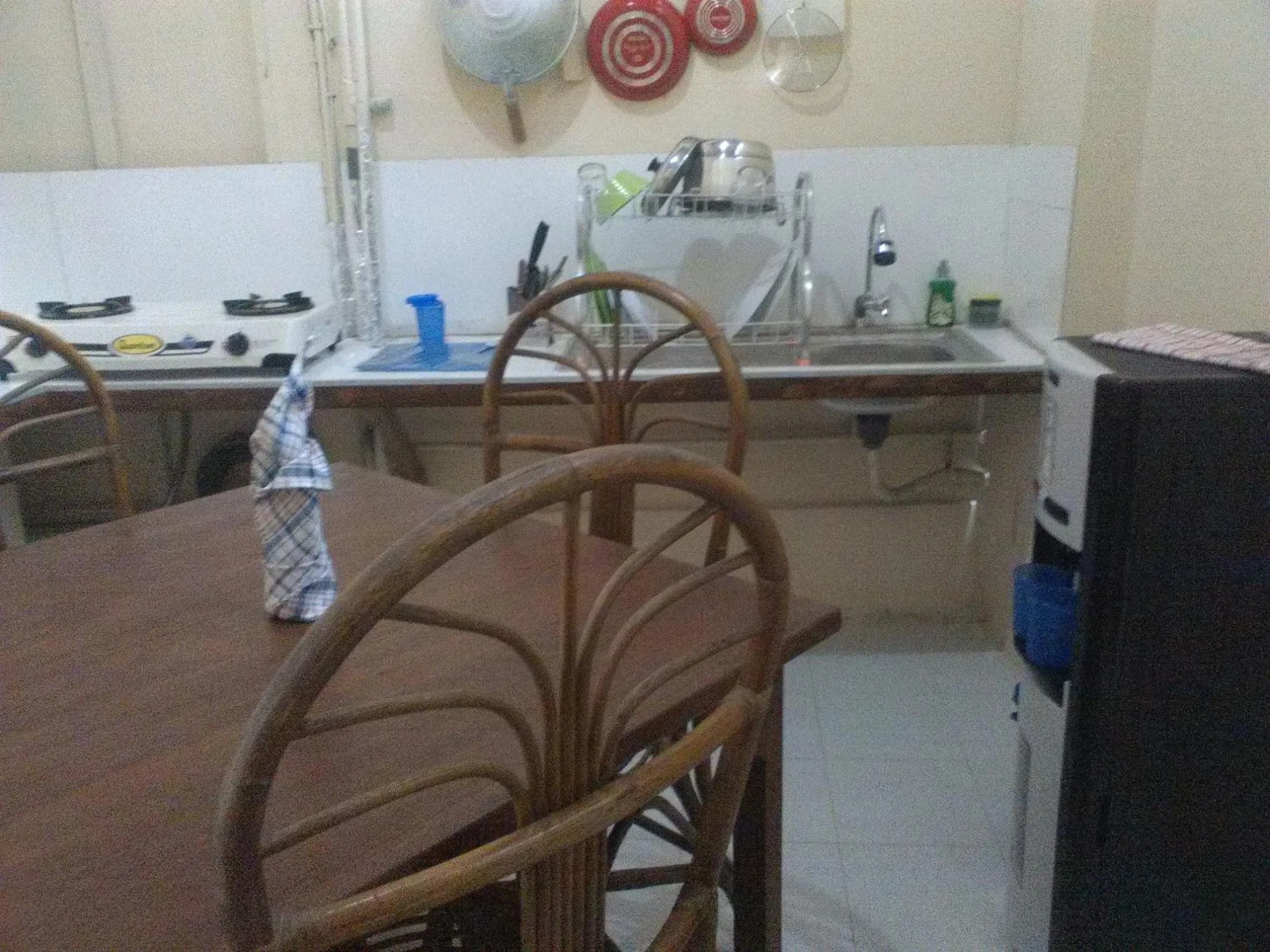 Communal kitchen in Betesda Guest House