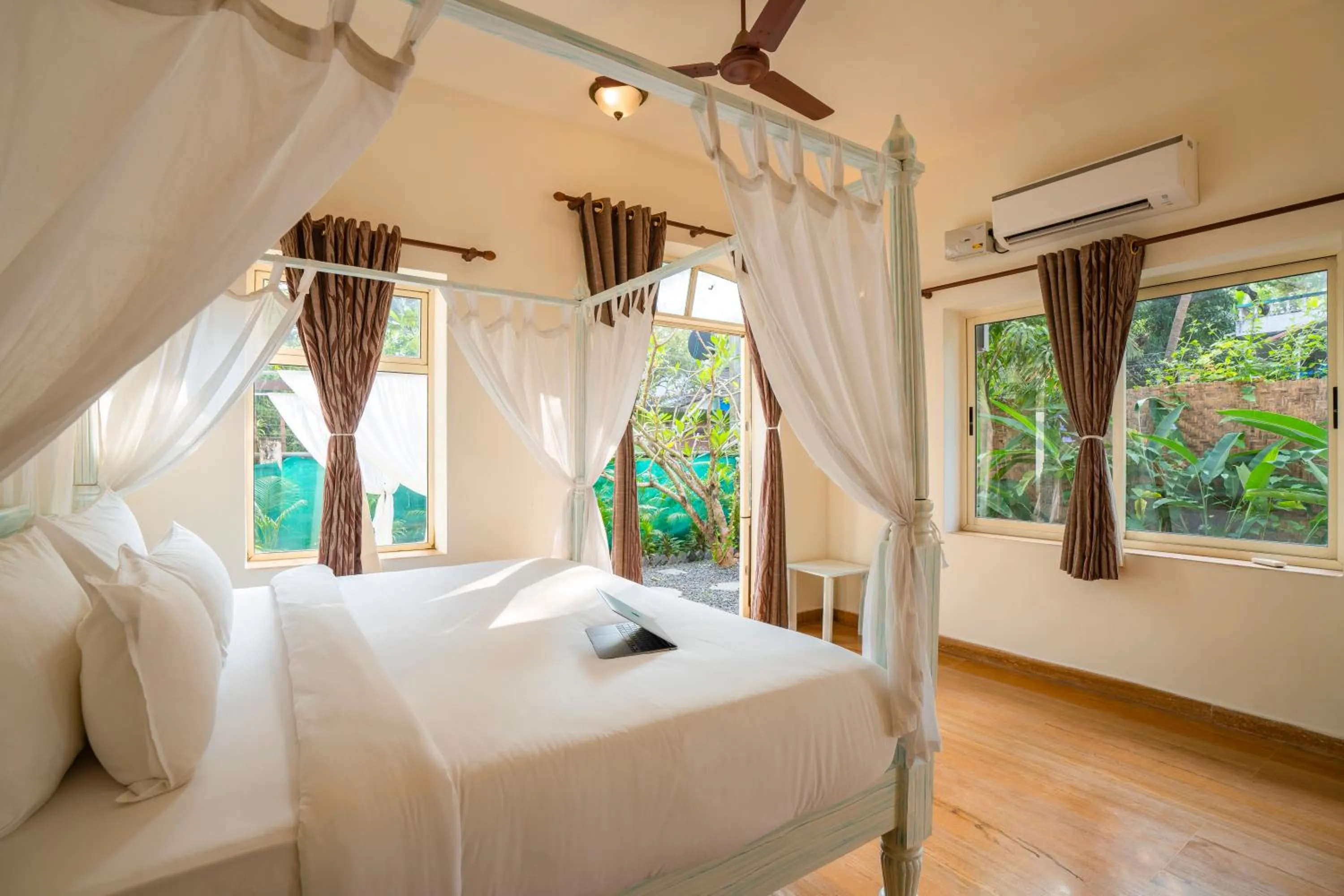 Bedroom, Bed in Moustache Goa Luxuria