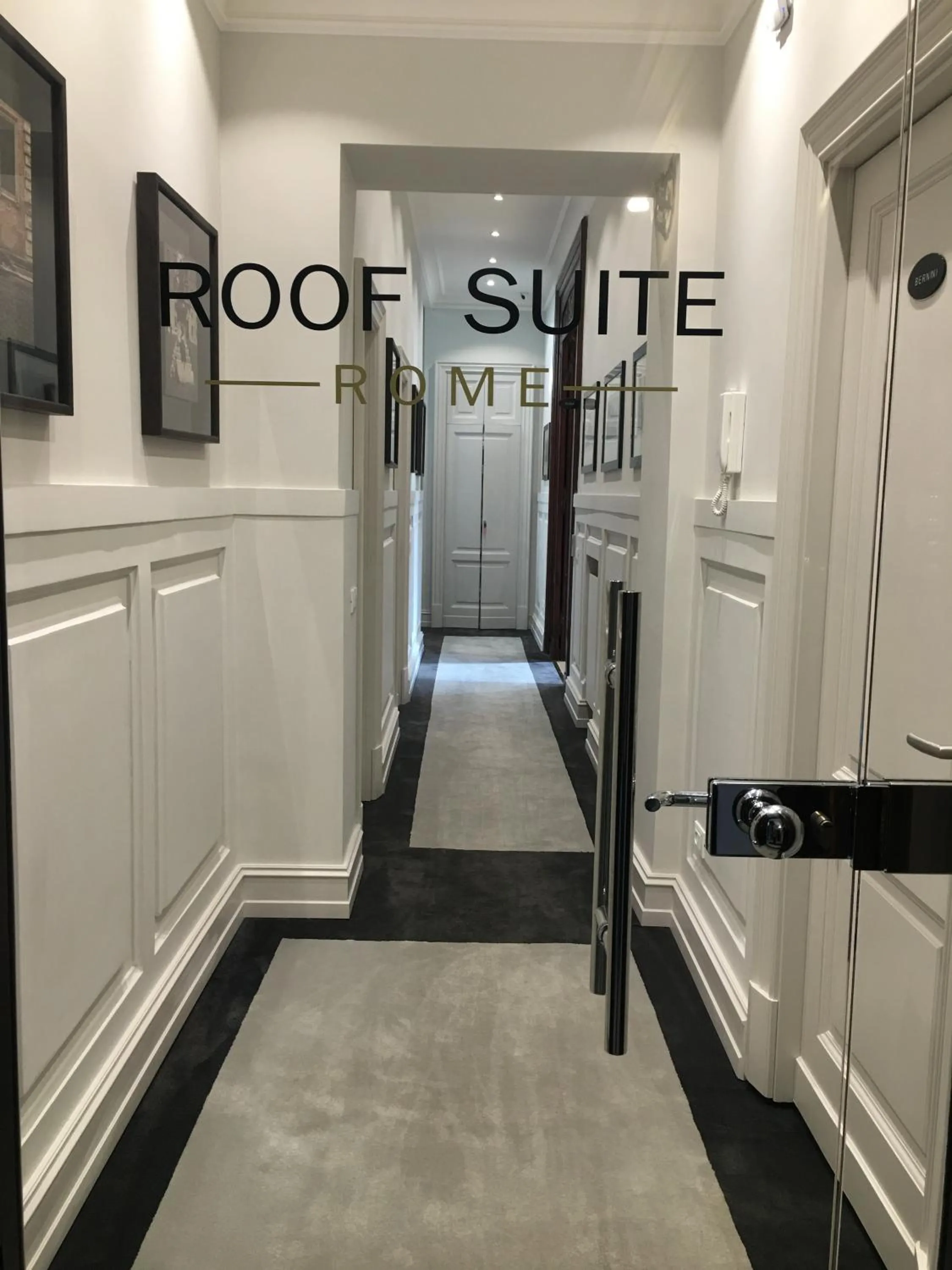 Property logo or sign in Le case di Andrea - Roof Suite Rome