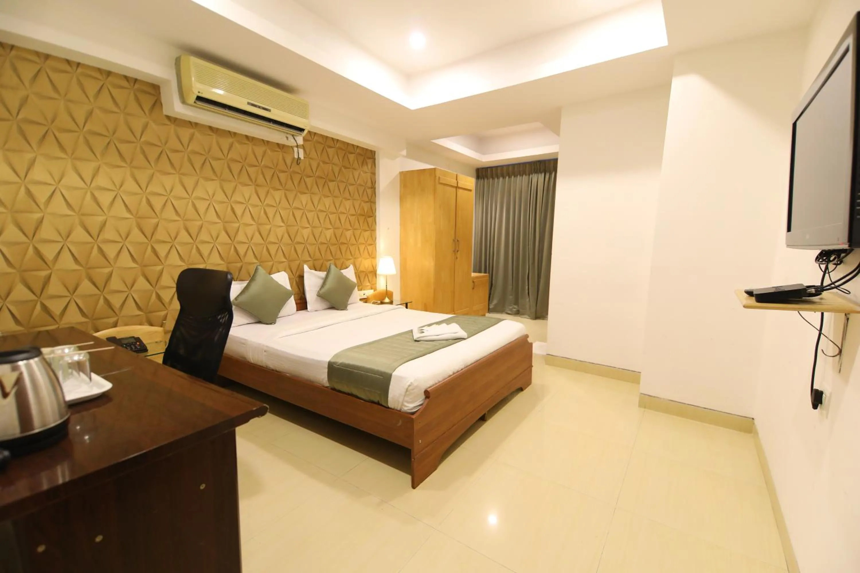 Bed in Earth Hotels Domlur