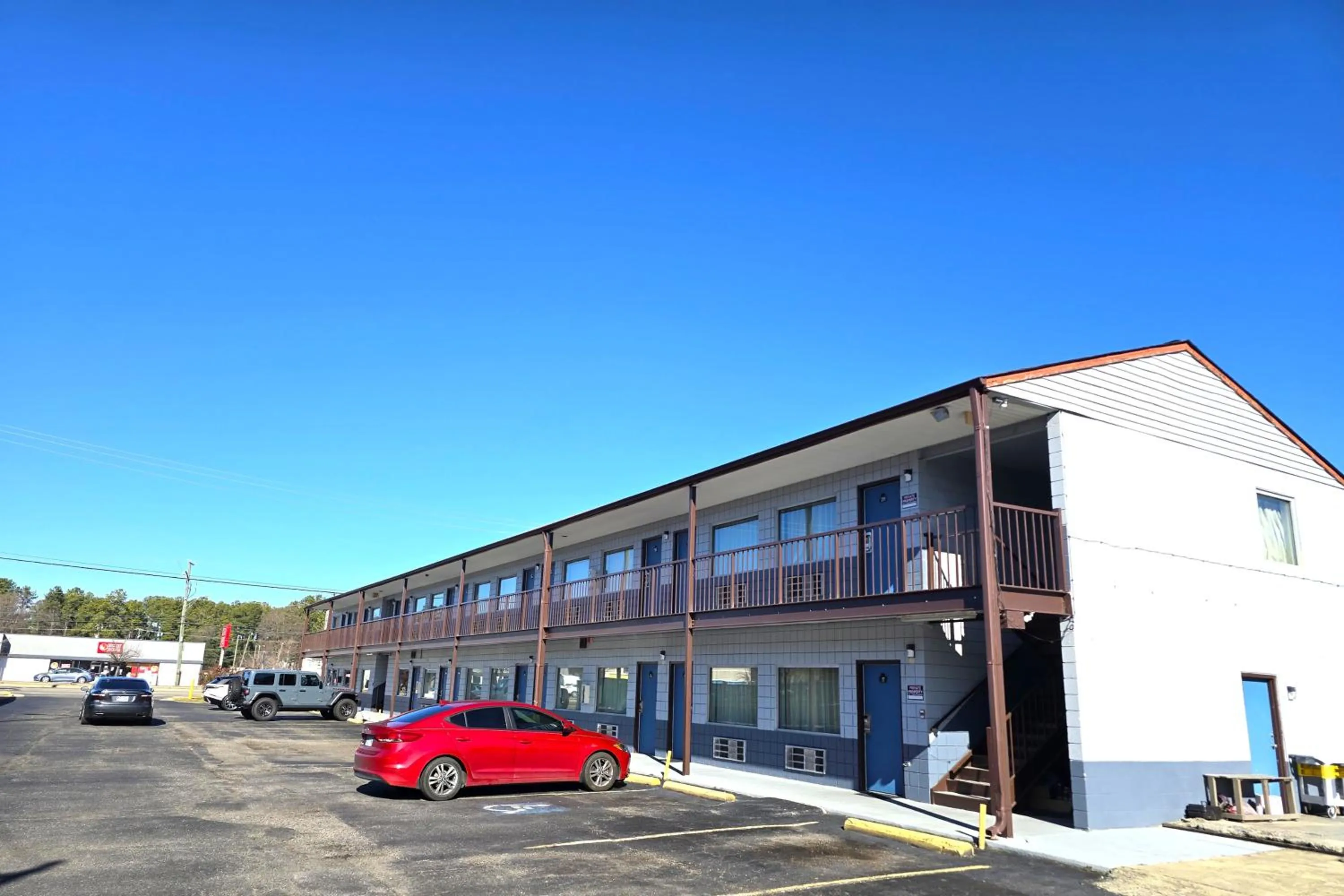 Parking in Eagle Inn by Hotel O Richmond Midlothian Turnpike