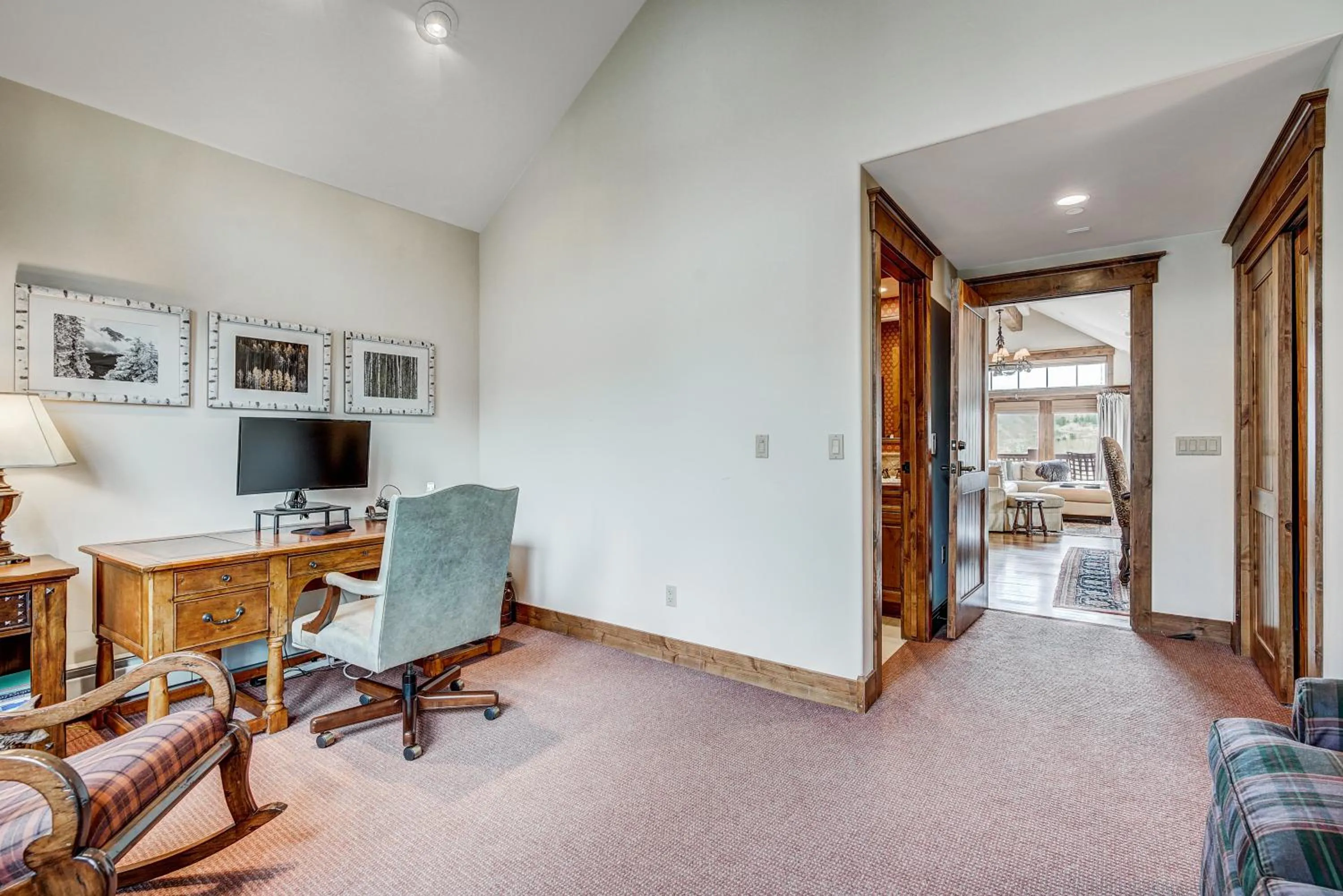 Seating area in Bachelor Gulch Village
