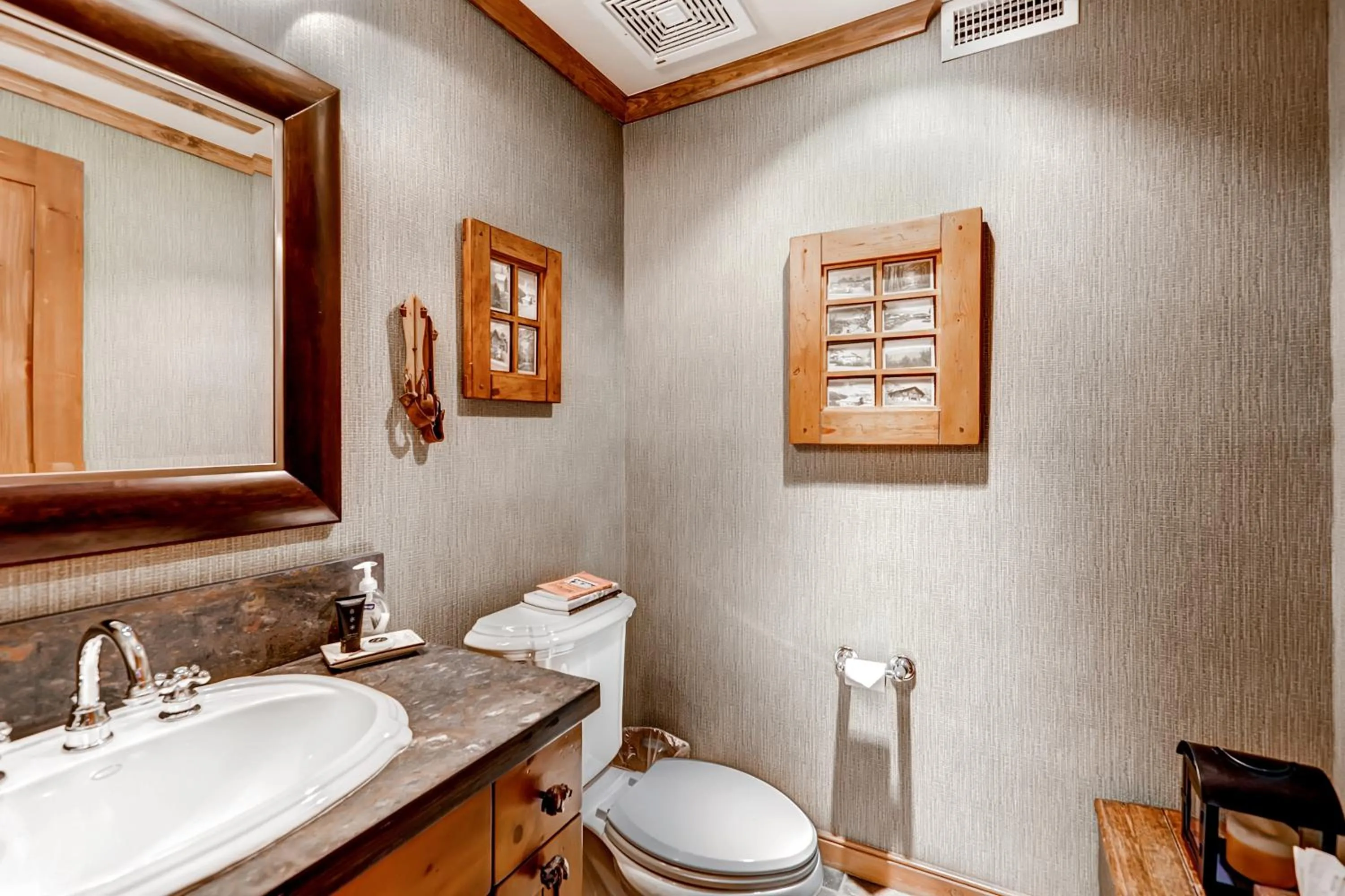 Bathroom in Bachelor Gulch Village