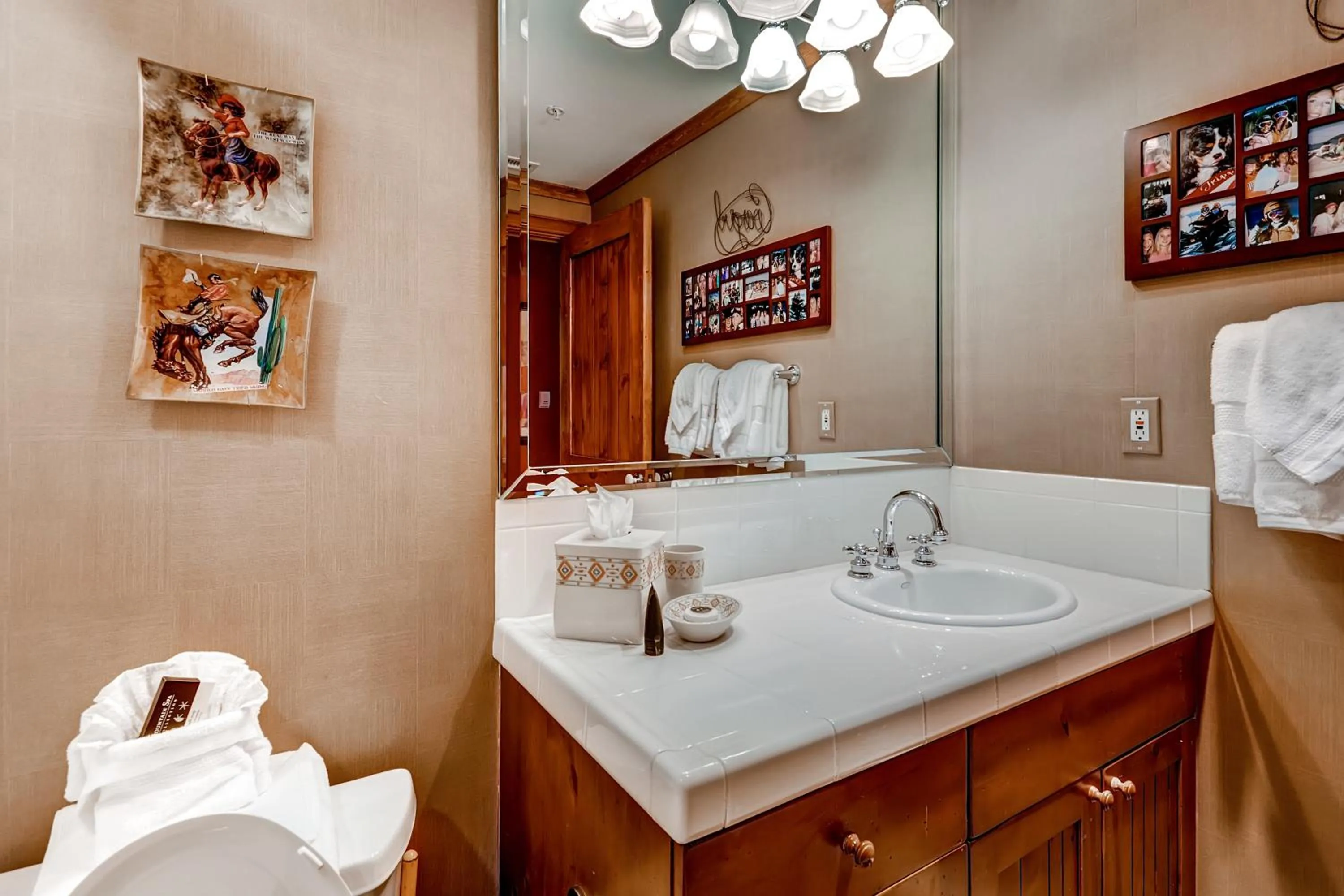 Bathroom in Bachelor Gulch Village