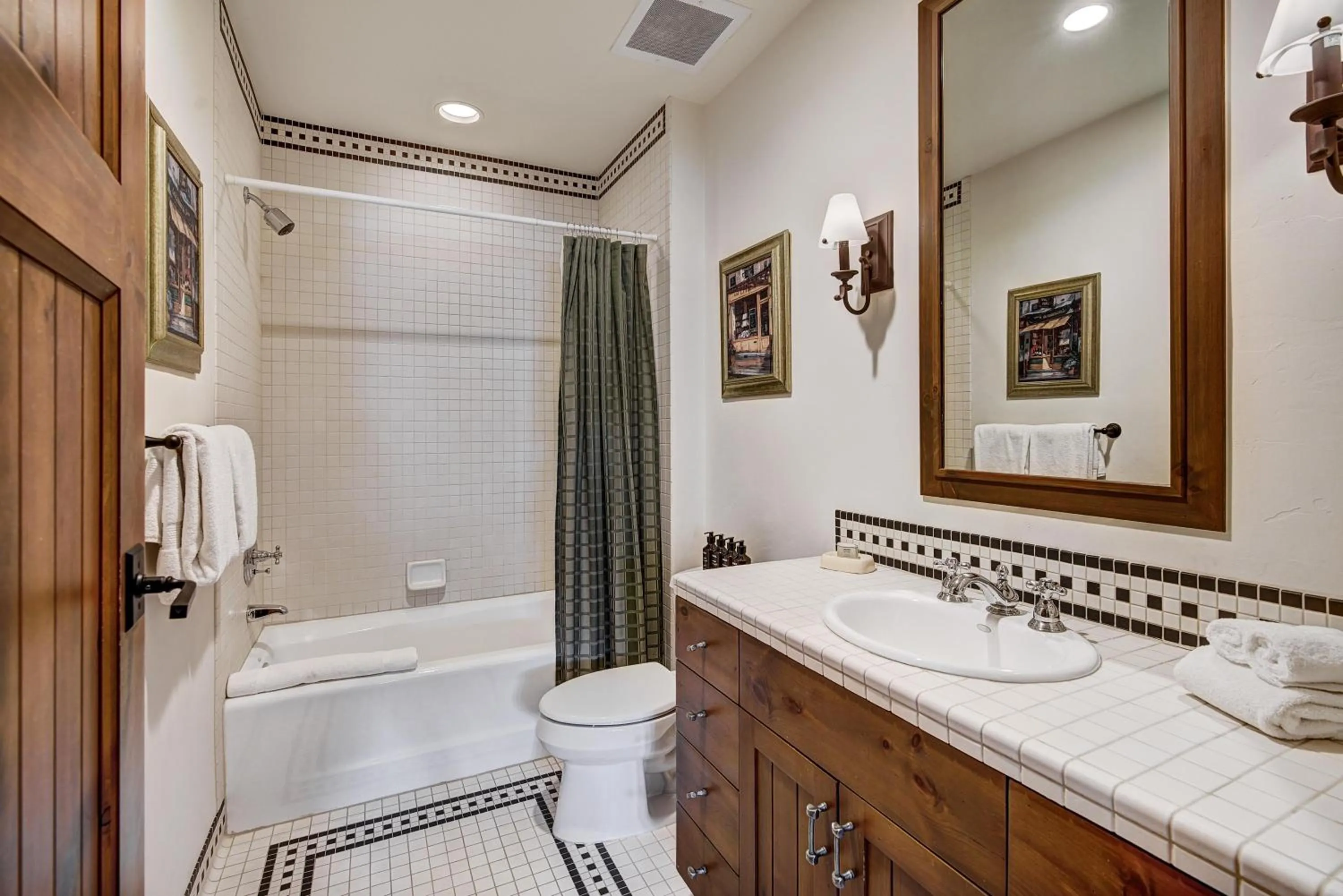 Bathroom in Bachelor Gulch Village