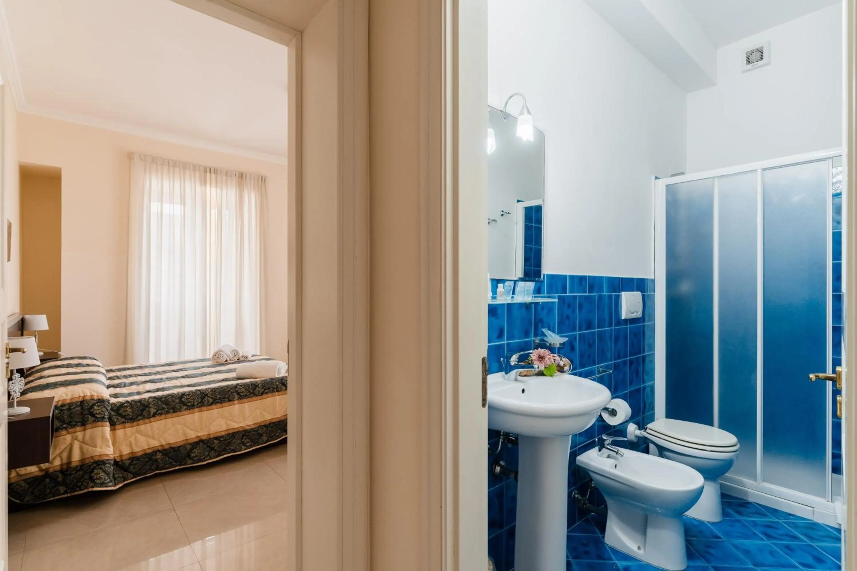 Bathroom in Palazzo Mongiò