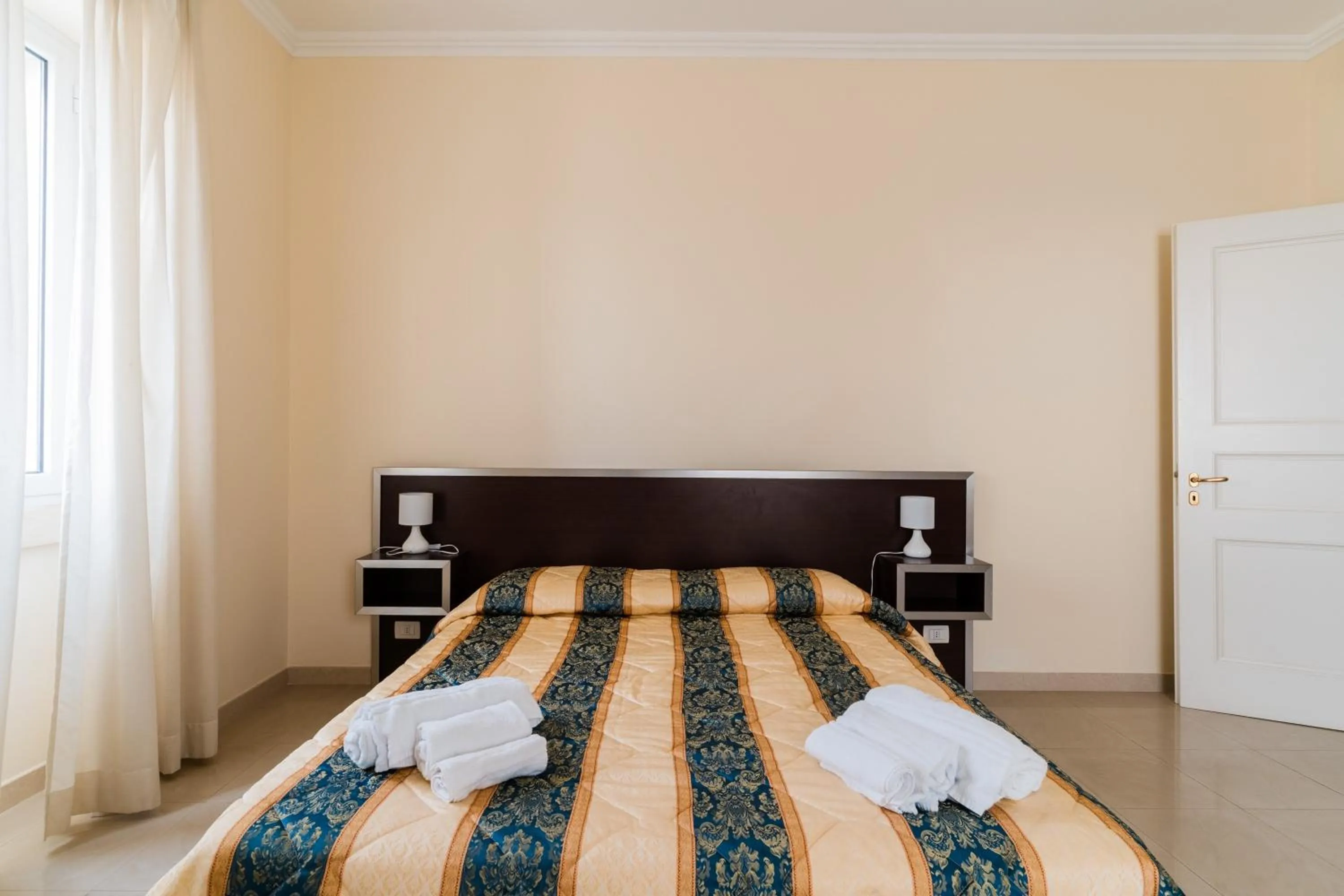 Bed in Palazzo Mongiò