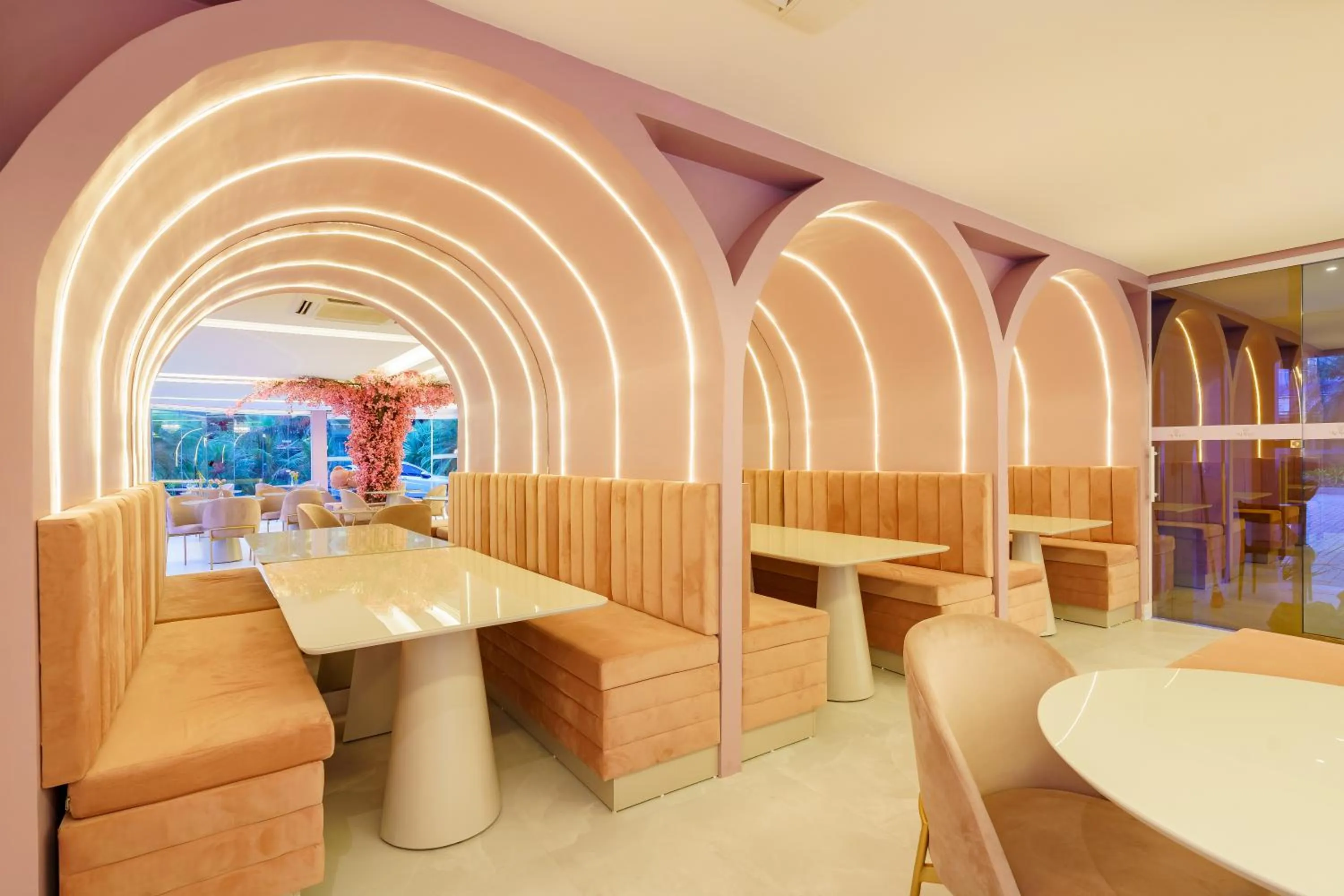 Restaurant/places to eat in Pousada Apple House Paraty