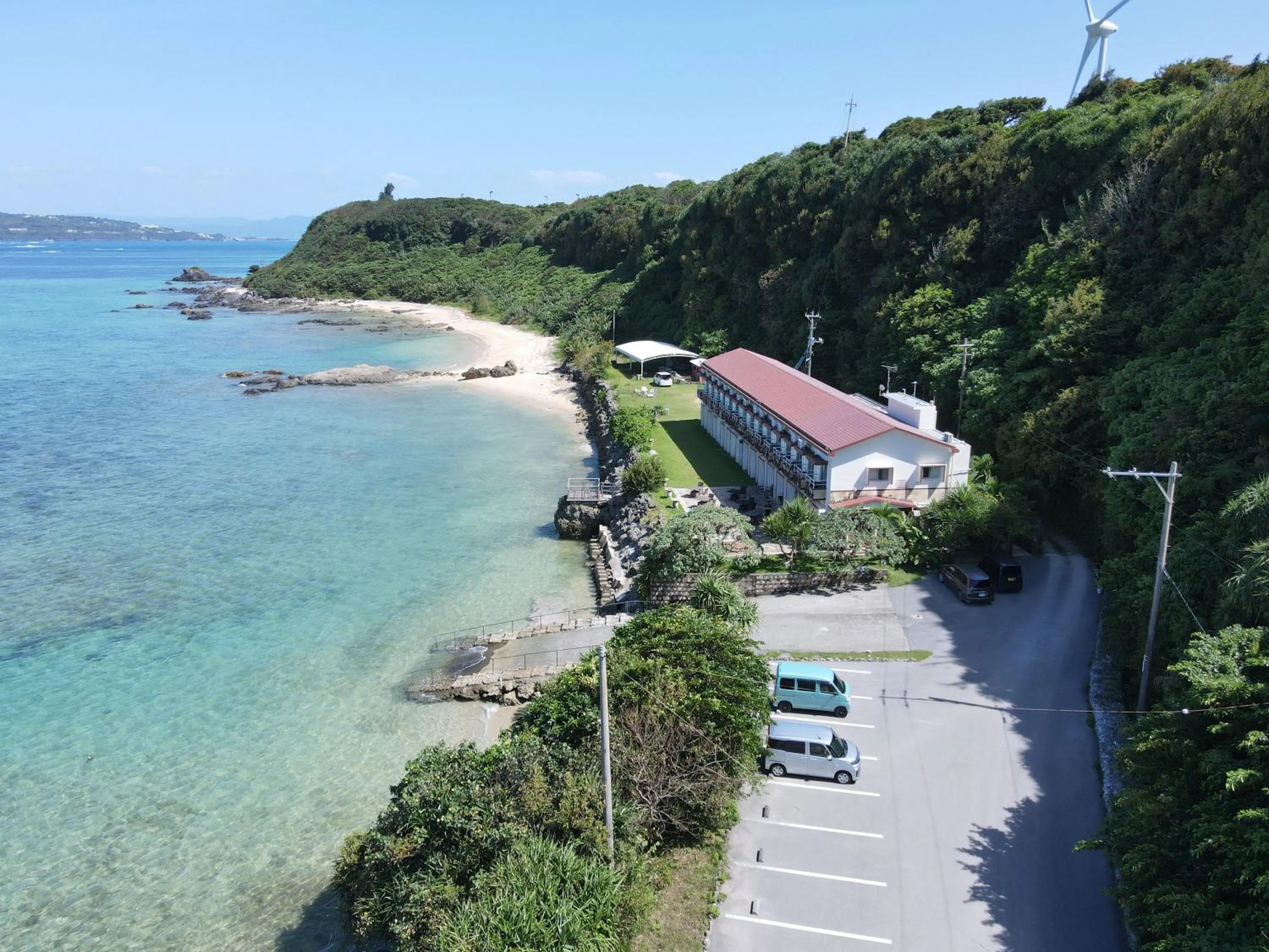 Parking in Hotel Oceans Nakijin