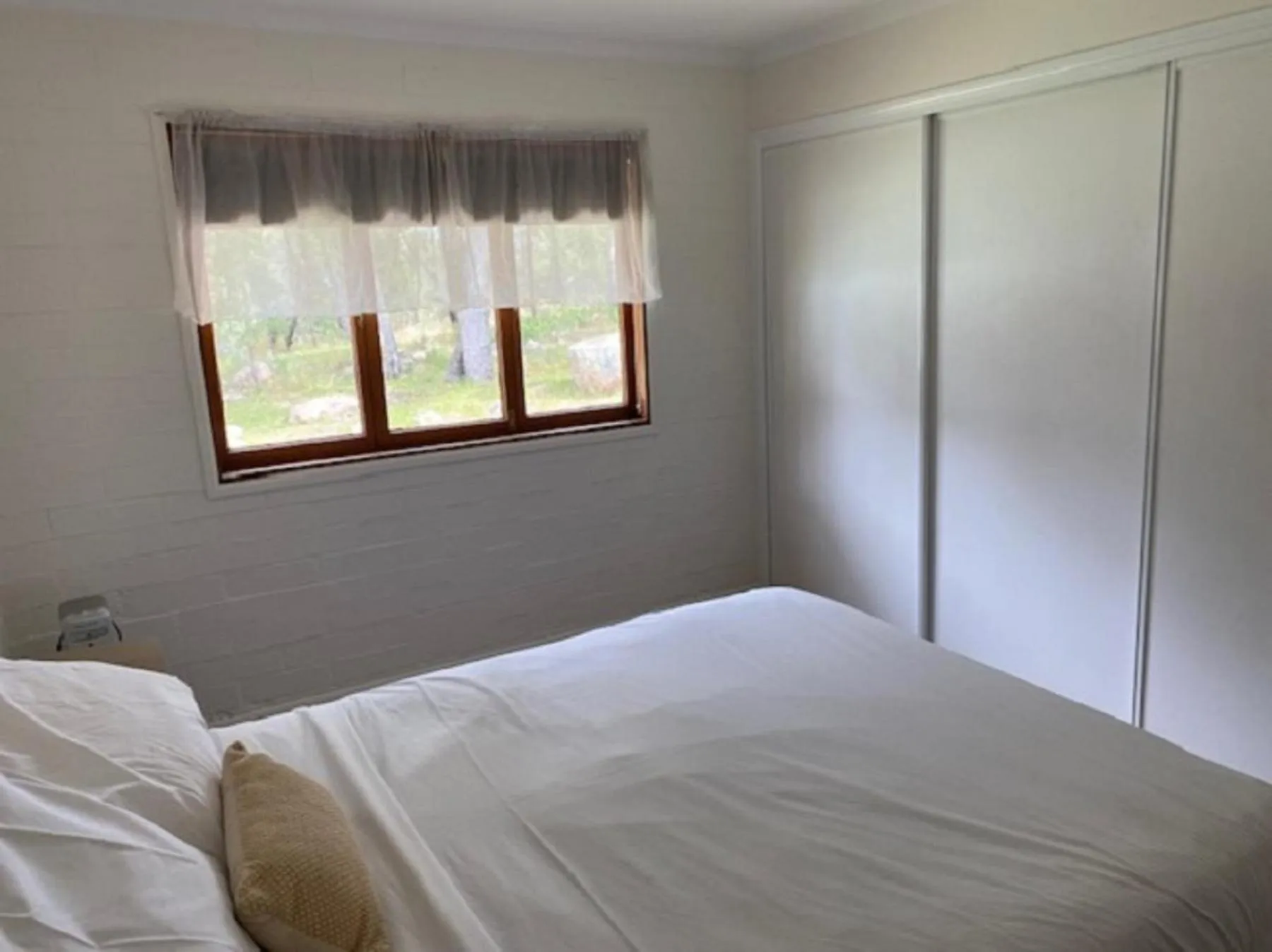Bedroom, Bed in Girraween Country Inn