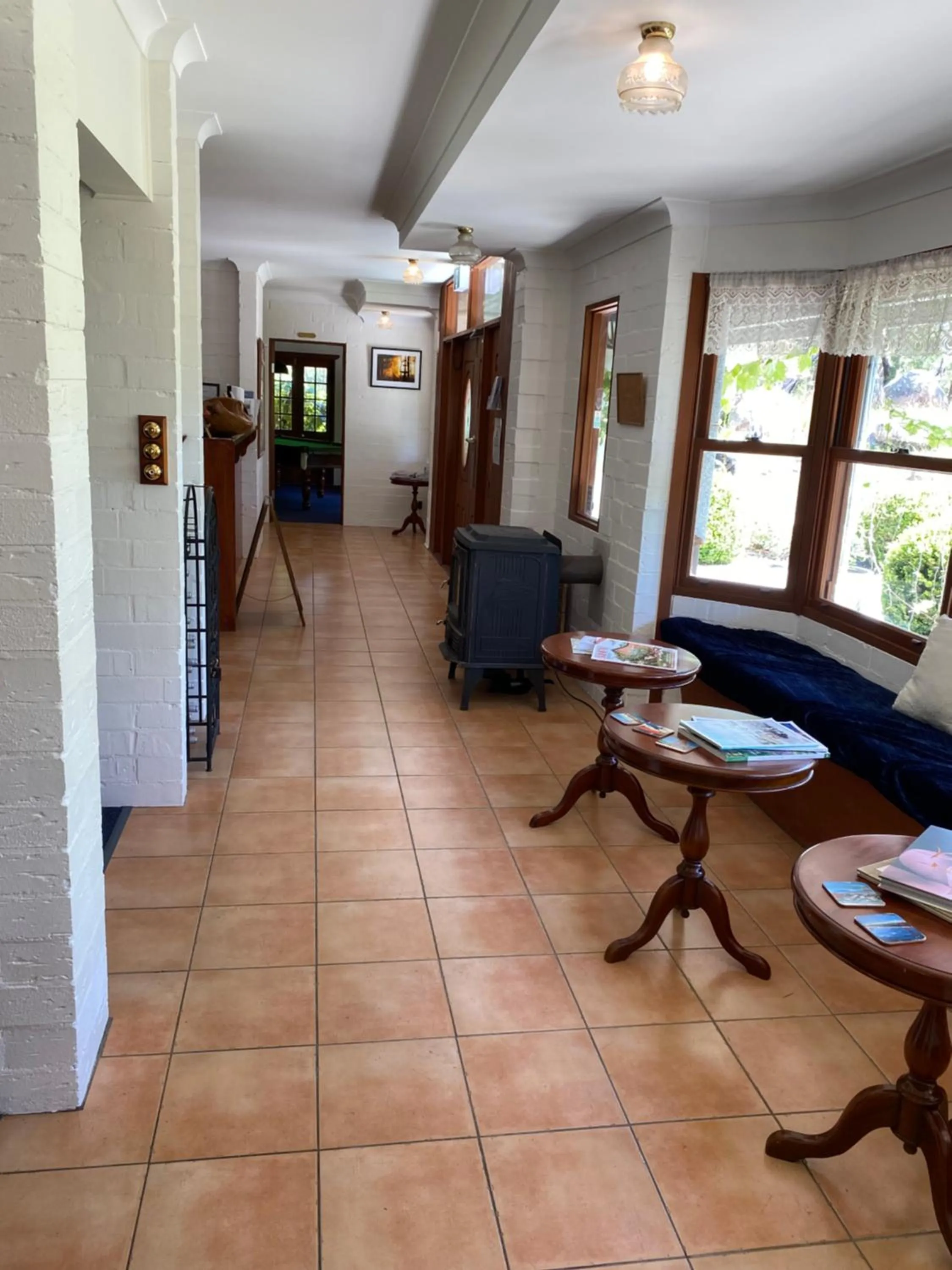 Lounge or bar in Girraween Country Inn