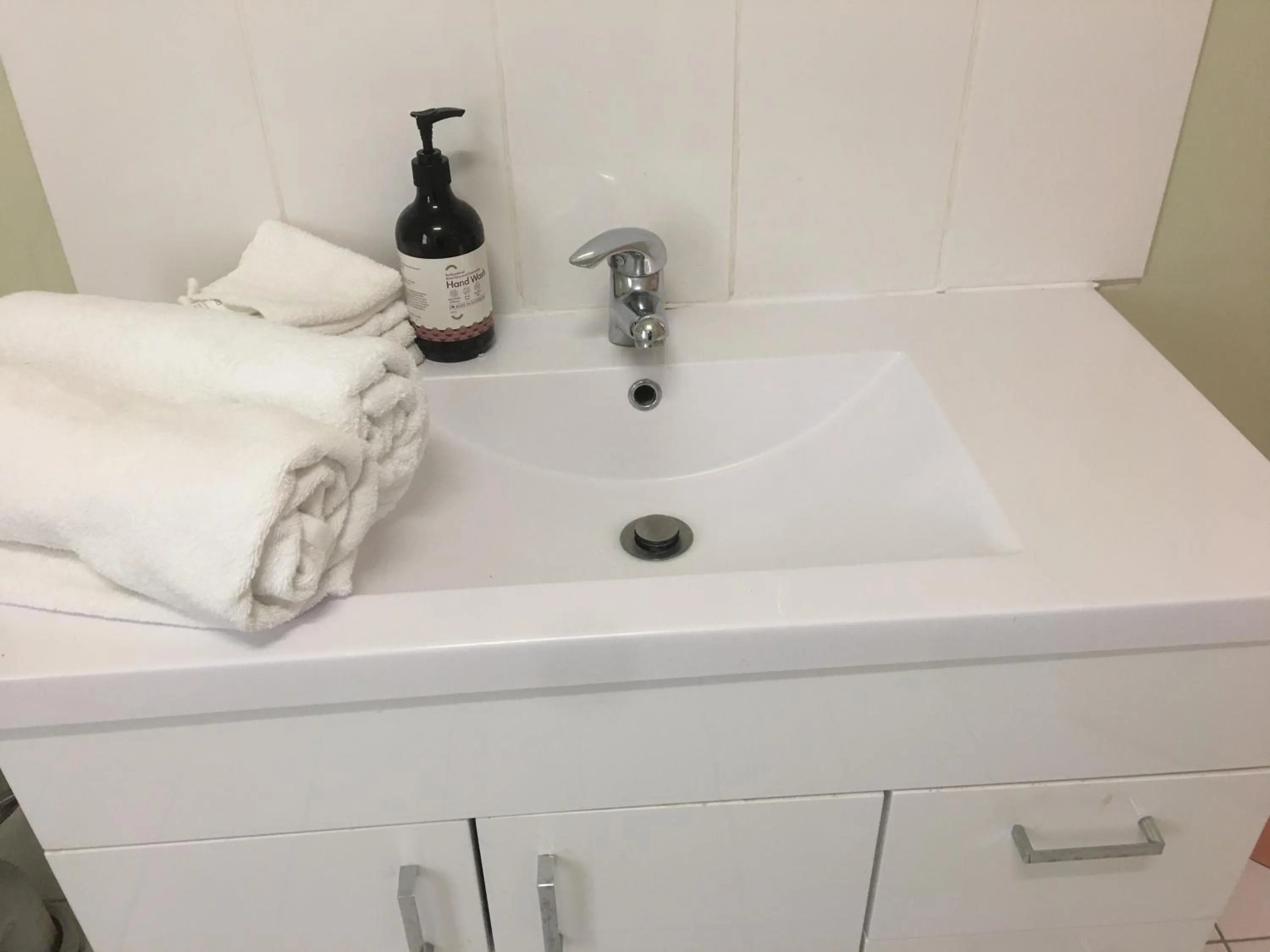 Bathroom in Girraween Country Inn