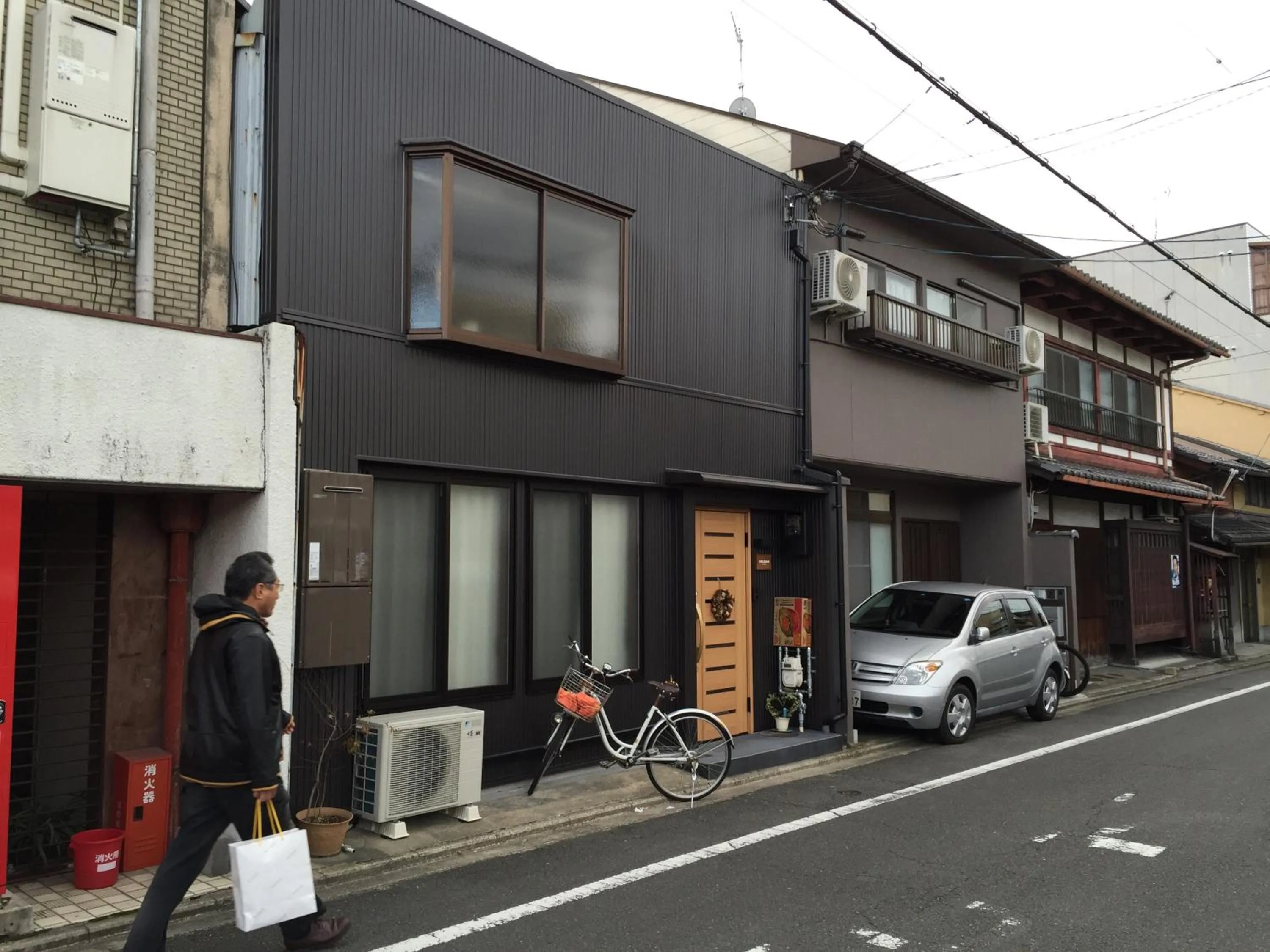 Quiet street view in CHELSEA24