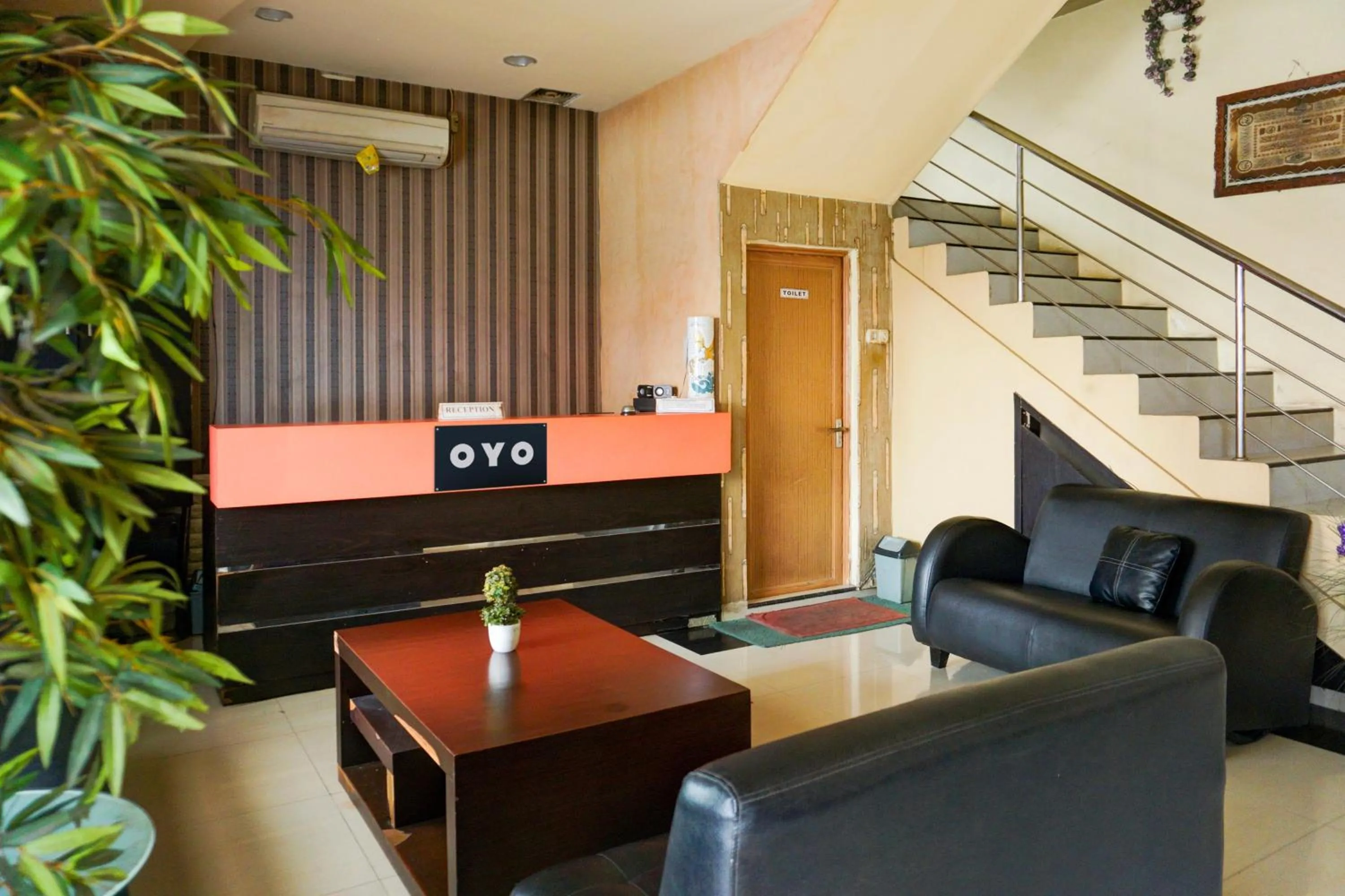 Lobby or reception in Collection O R.Sukamto Near Palembang Trade Center Mall