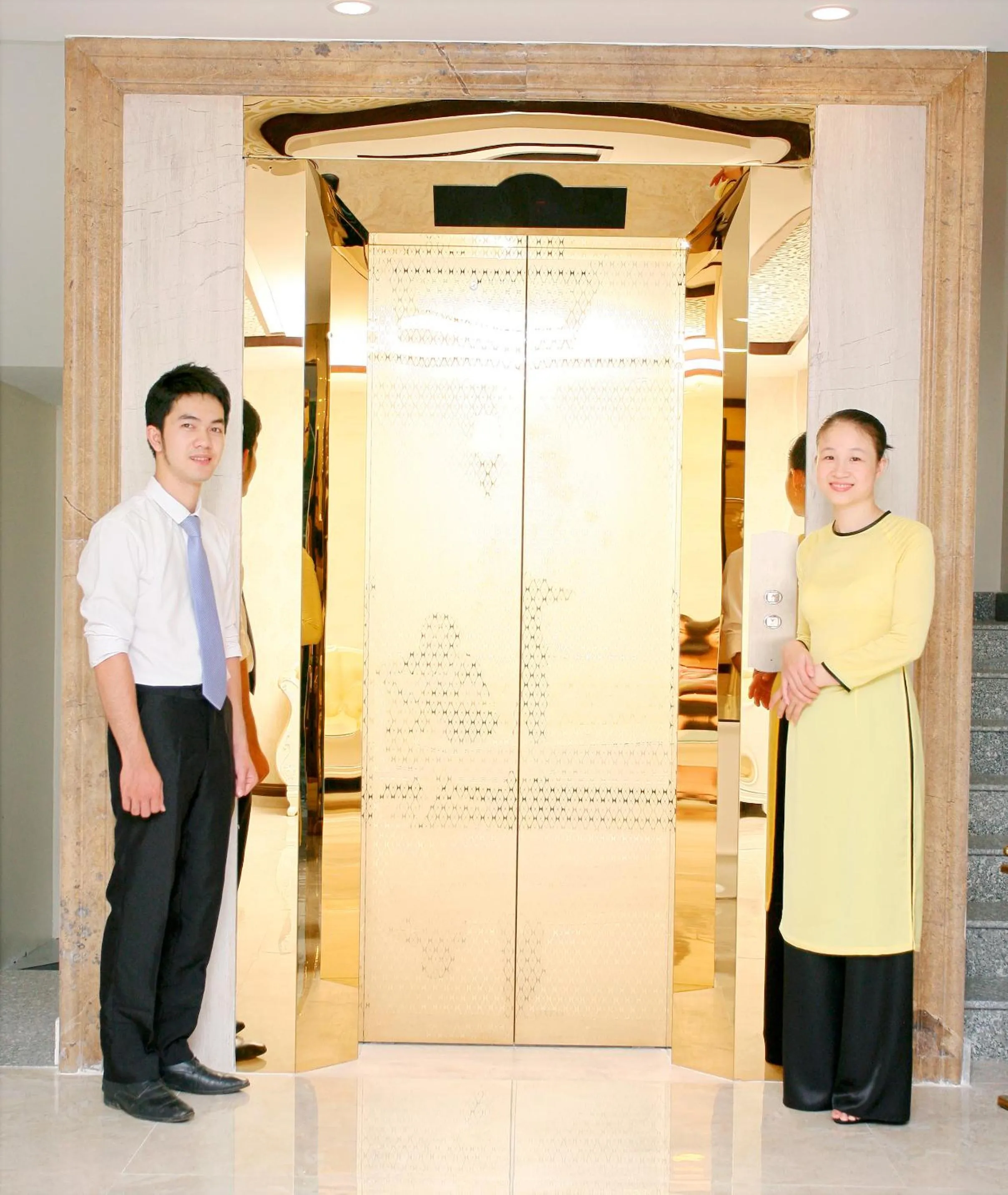 Property building in Ha Long Park Hotel