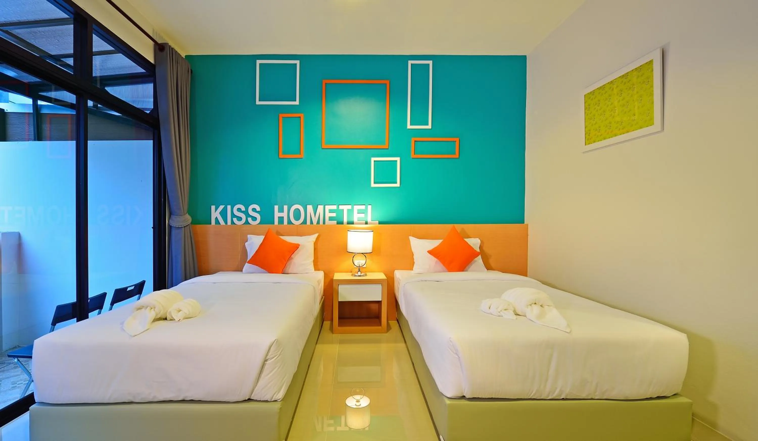 Bedroom, Bed in Kiss Hometel