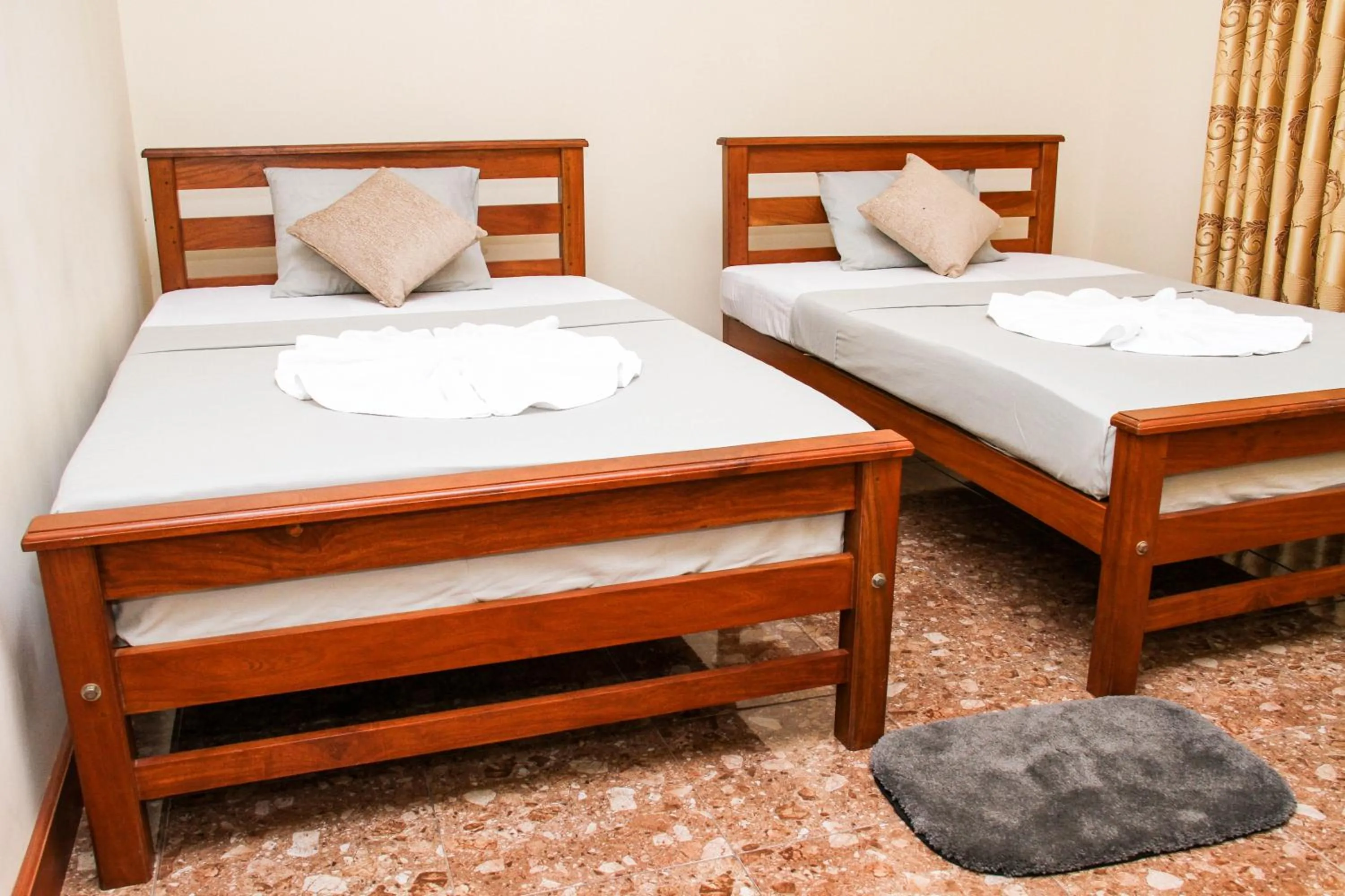 Photo of the whole room, Bed in Hotel Nilketha Yala Tissamaharama