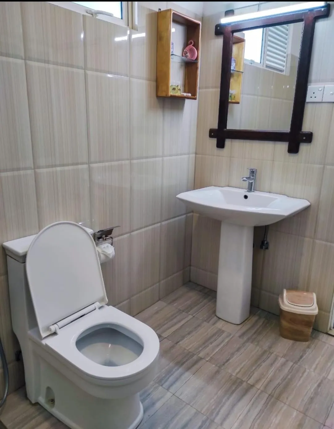 Bathroom in Hotel Nilketha Yala Tissamaharama