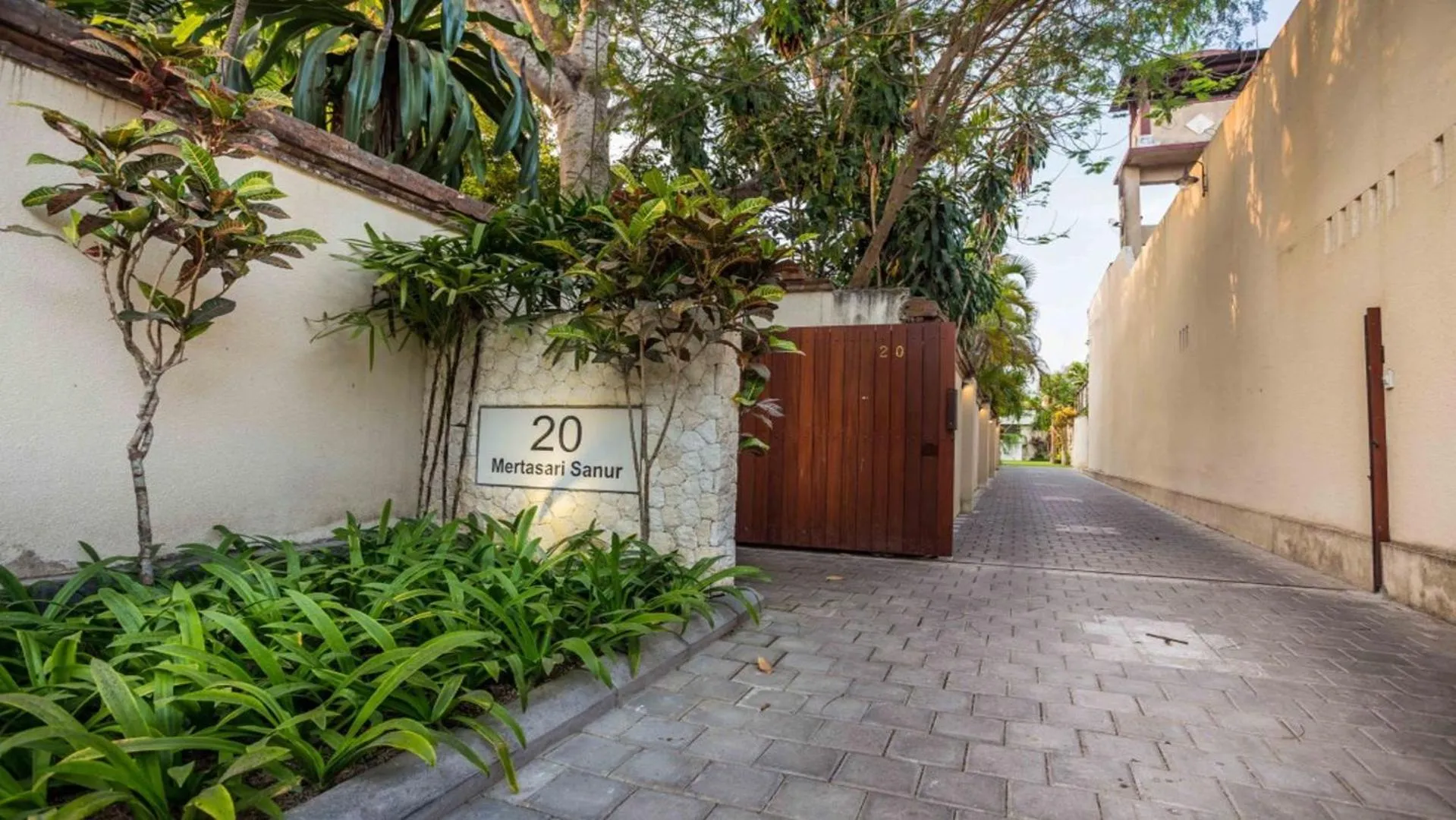 Property building in La Bali Sanur