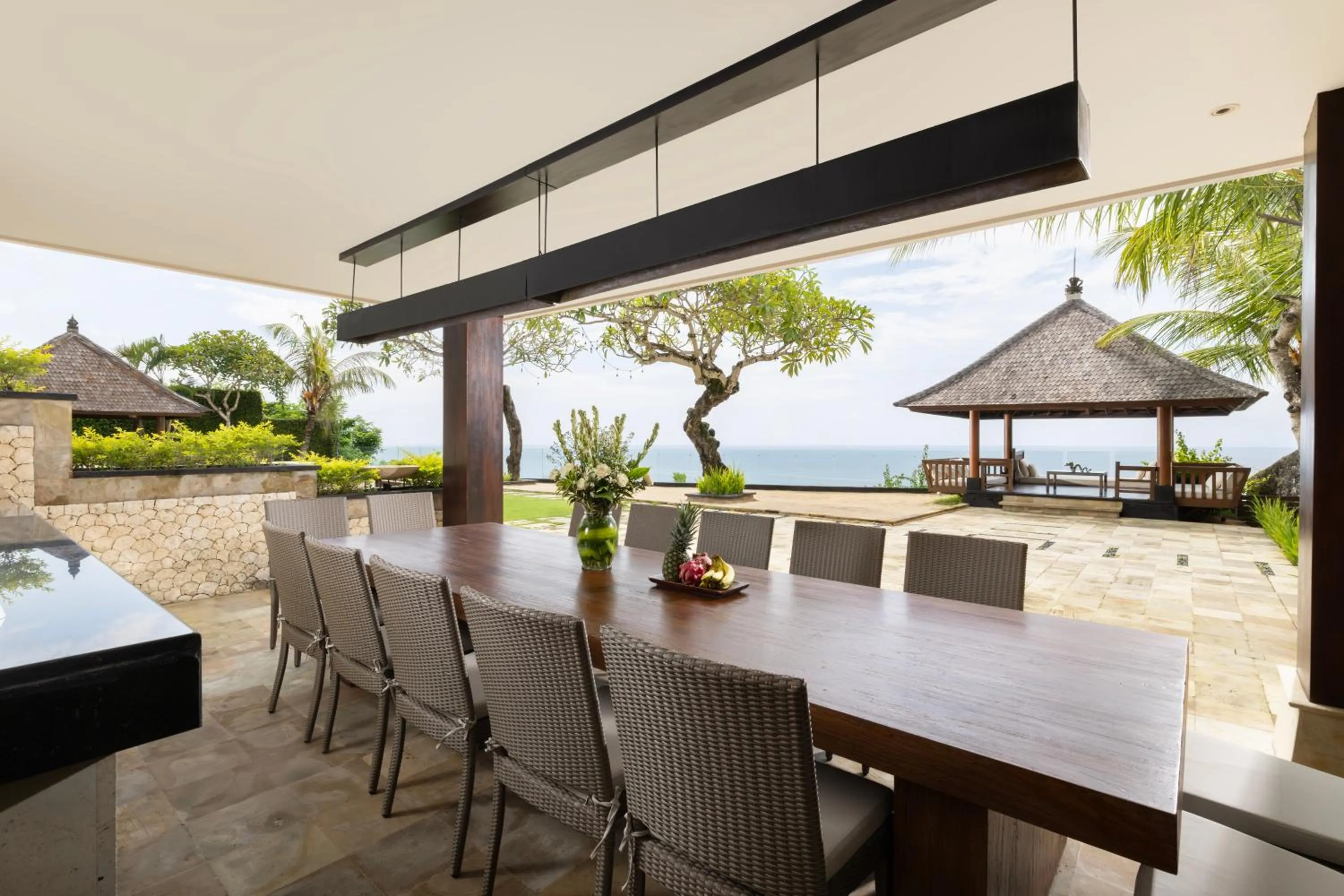 Dining area in Nagasutra Villa by Nakula