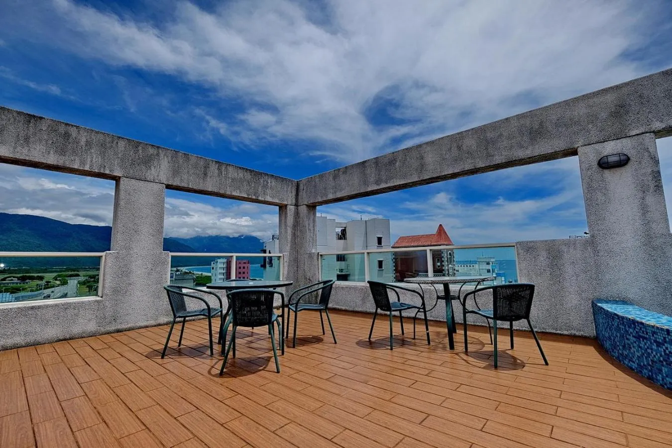Balcony/Terrace in 七星潭海灣民宿-附電梯-車位-充電樁