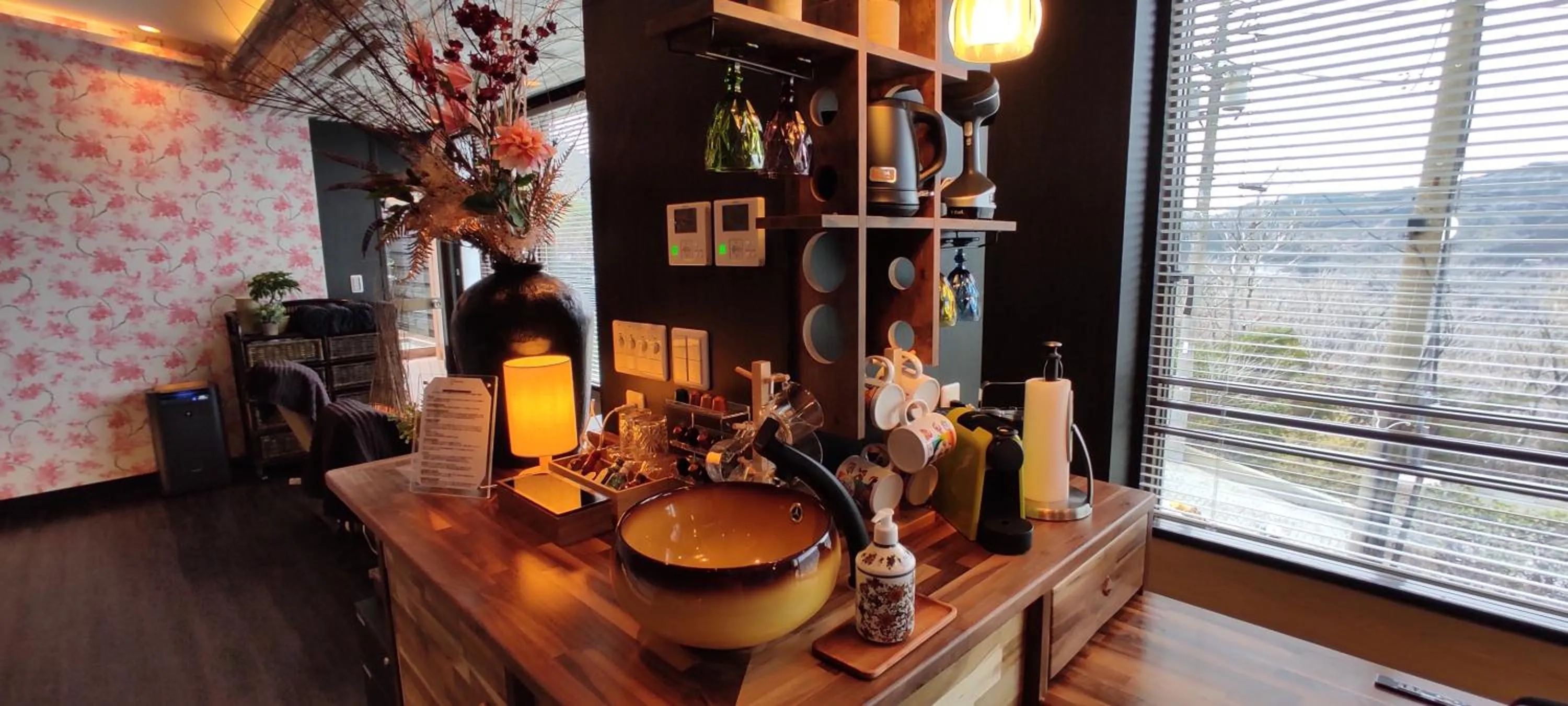 Hakone Gora Guam Dog