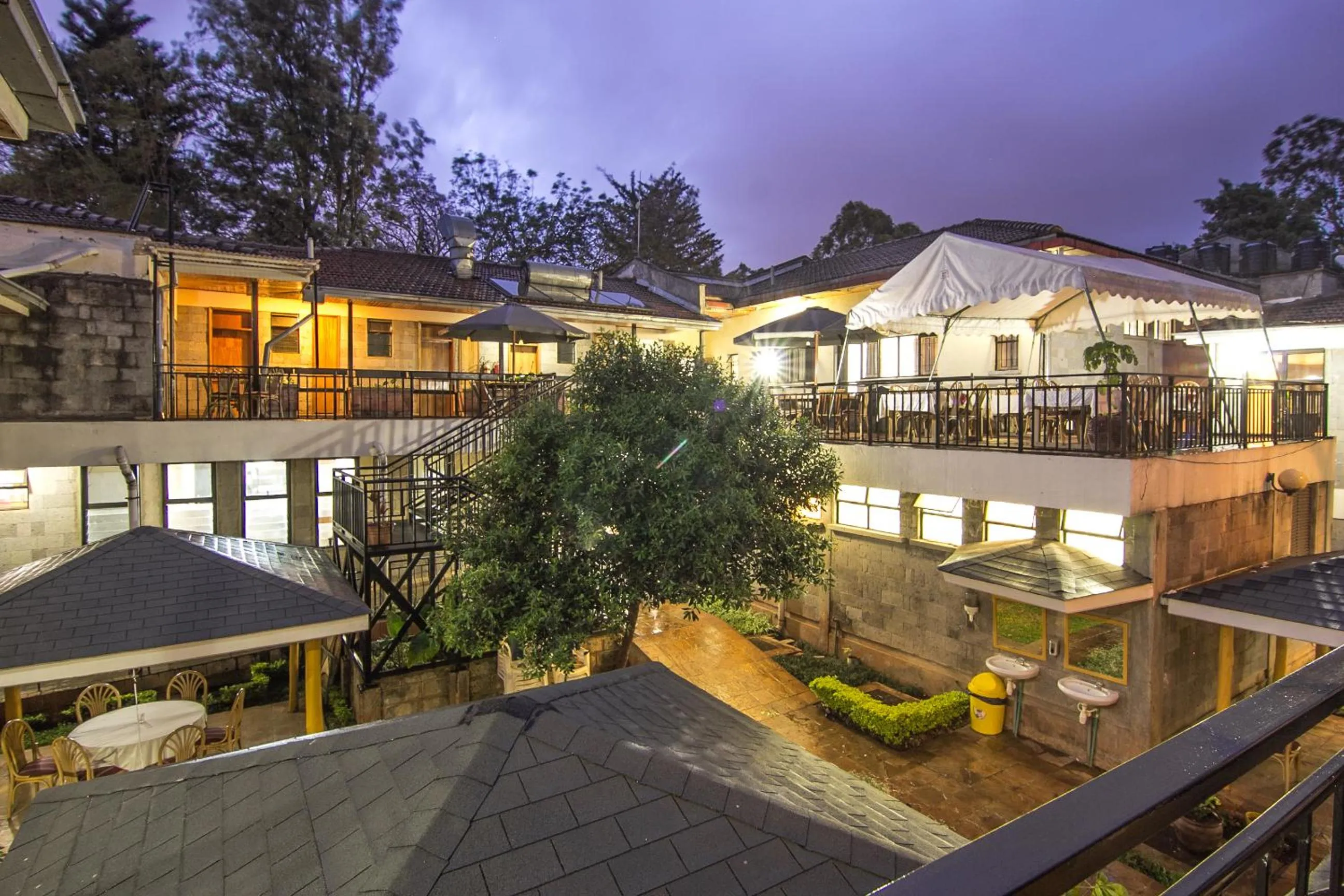 Night in Chak Guesthouse & Conference Center