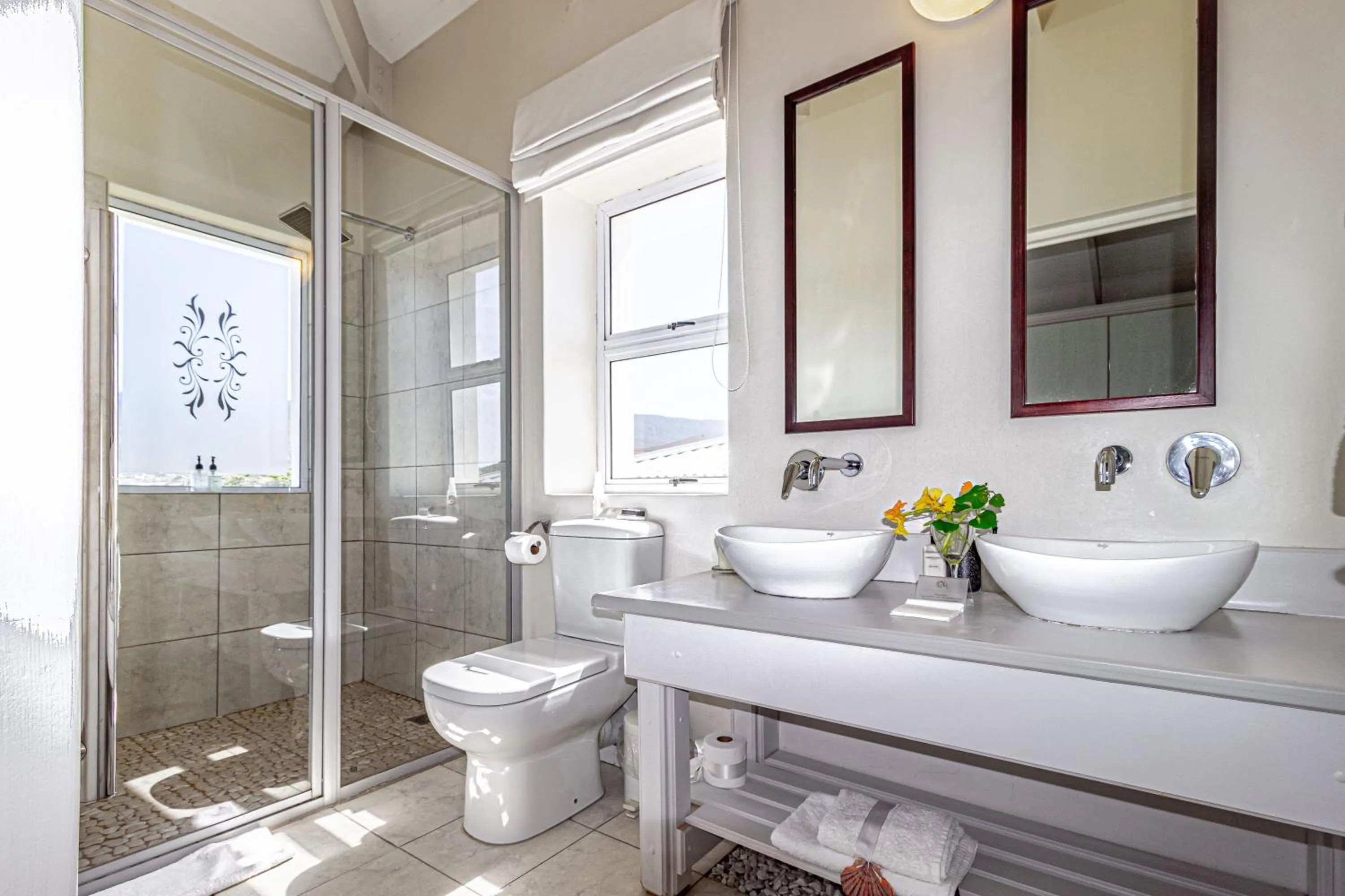 Bathroom in 138 Marine Beachfront Guesthouse
