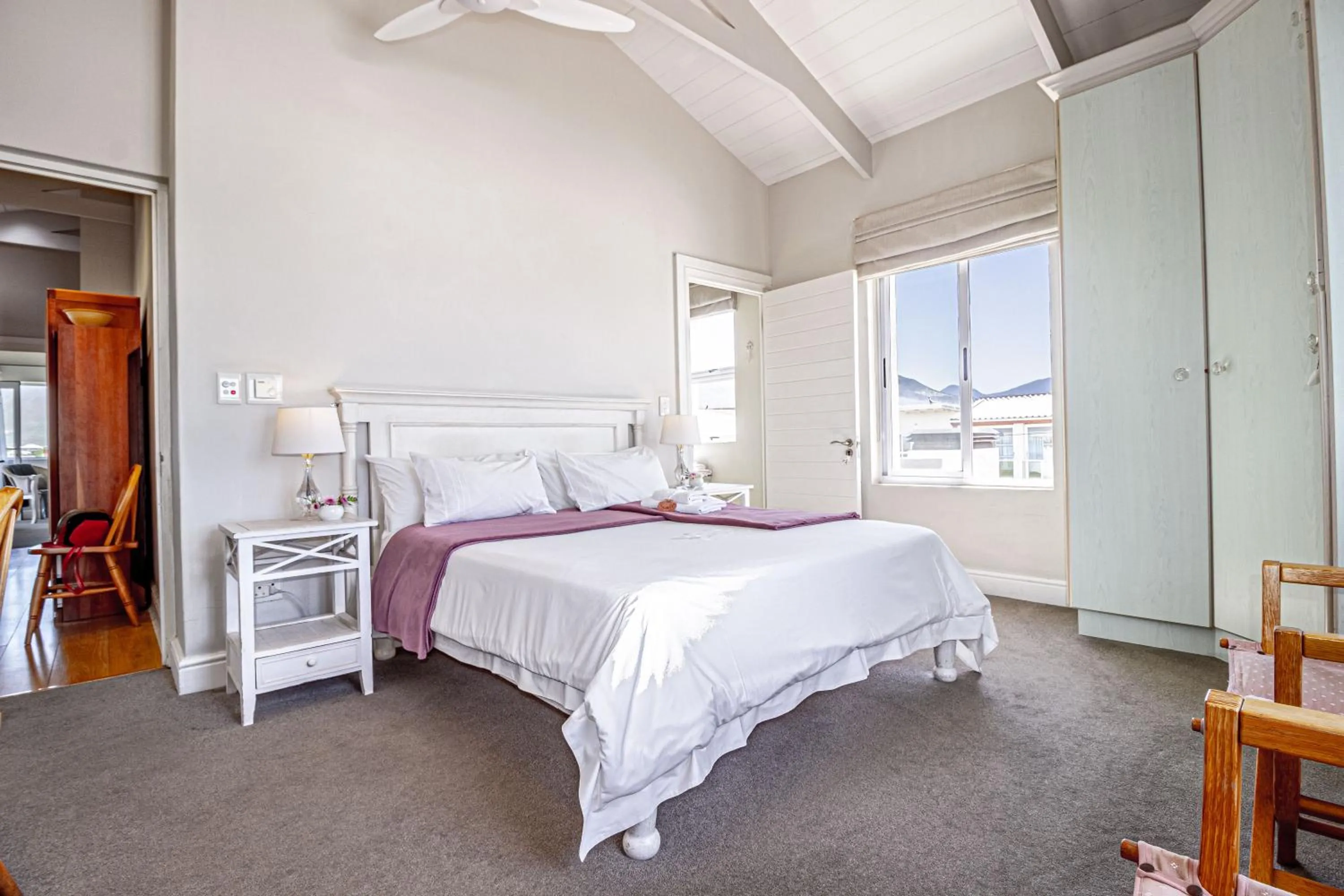 Bed in 138 Marine Beachfront Guesthouse