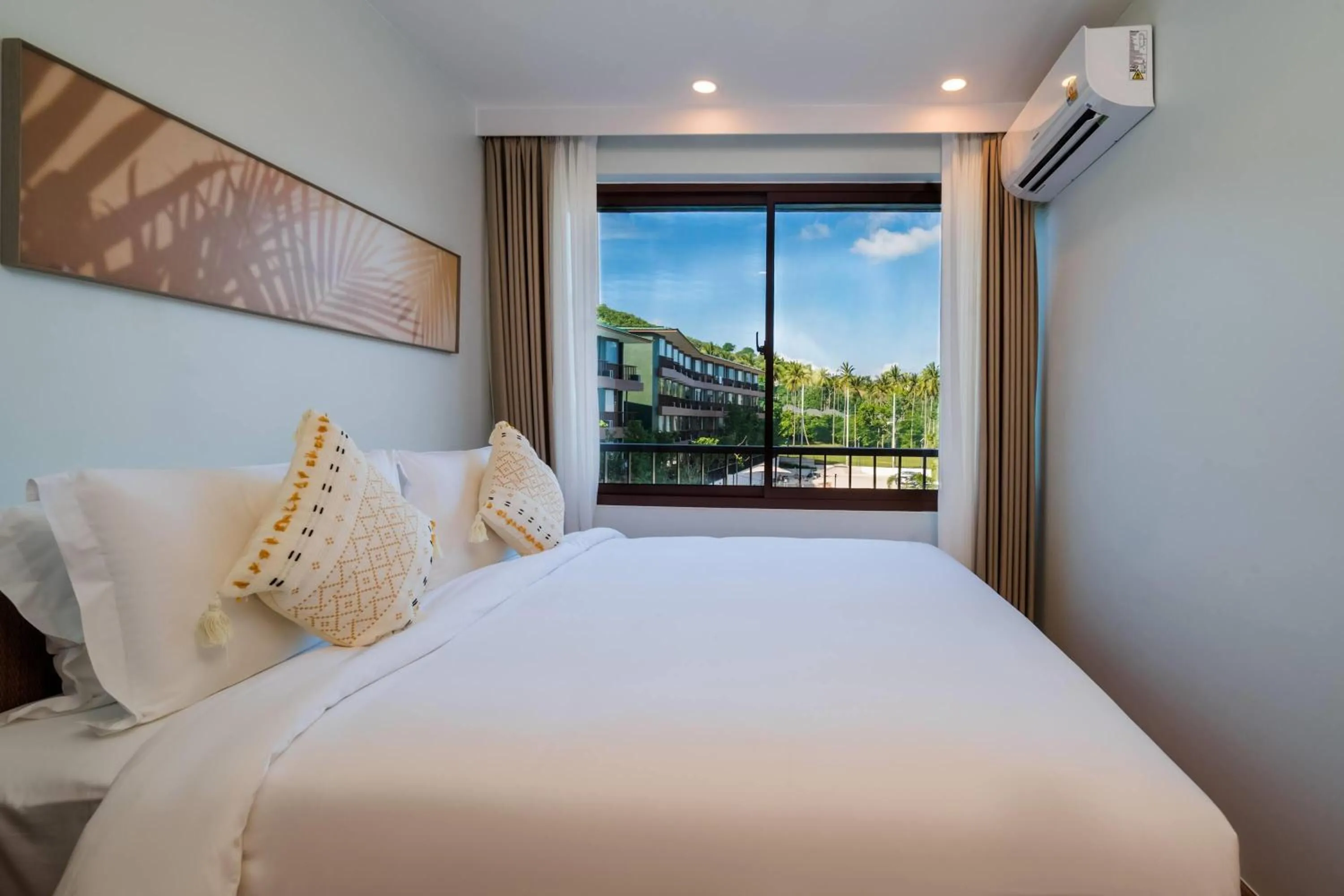 Photo of the whole room, Bed in Wyndham Garden Samui Wing