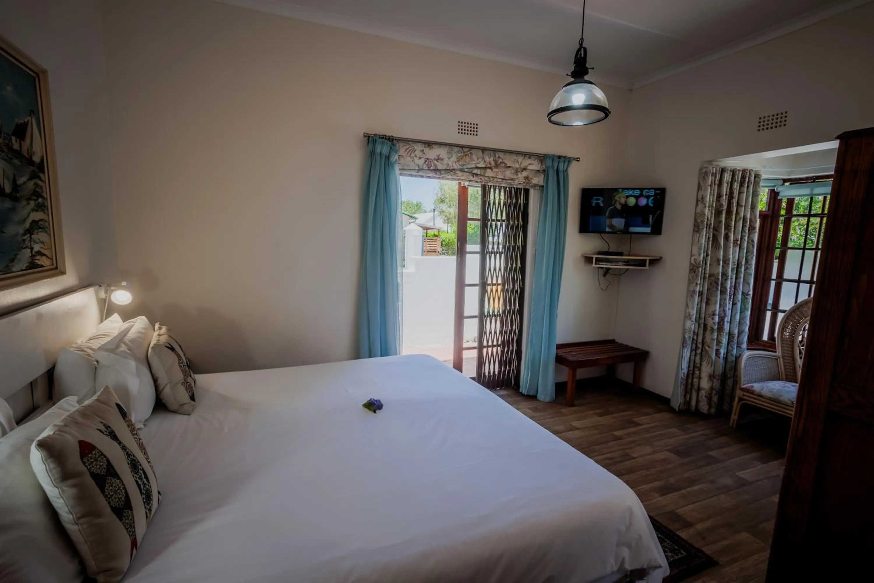 Bed in Aan de Oever Guesthouse