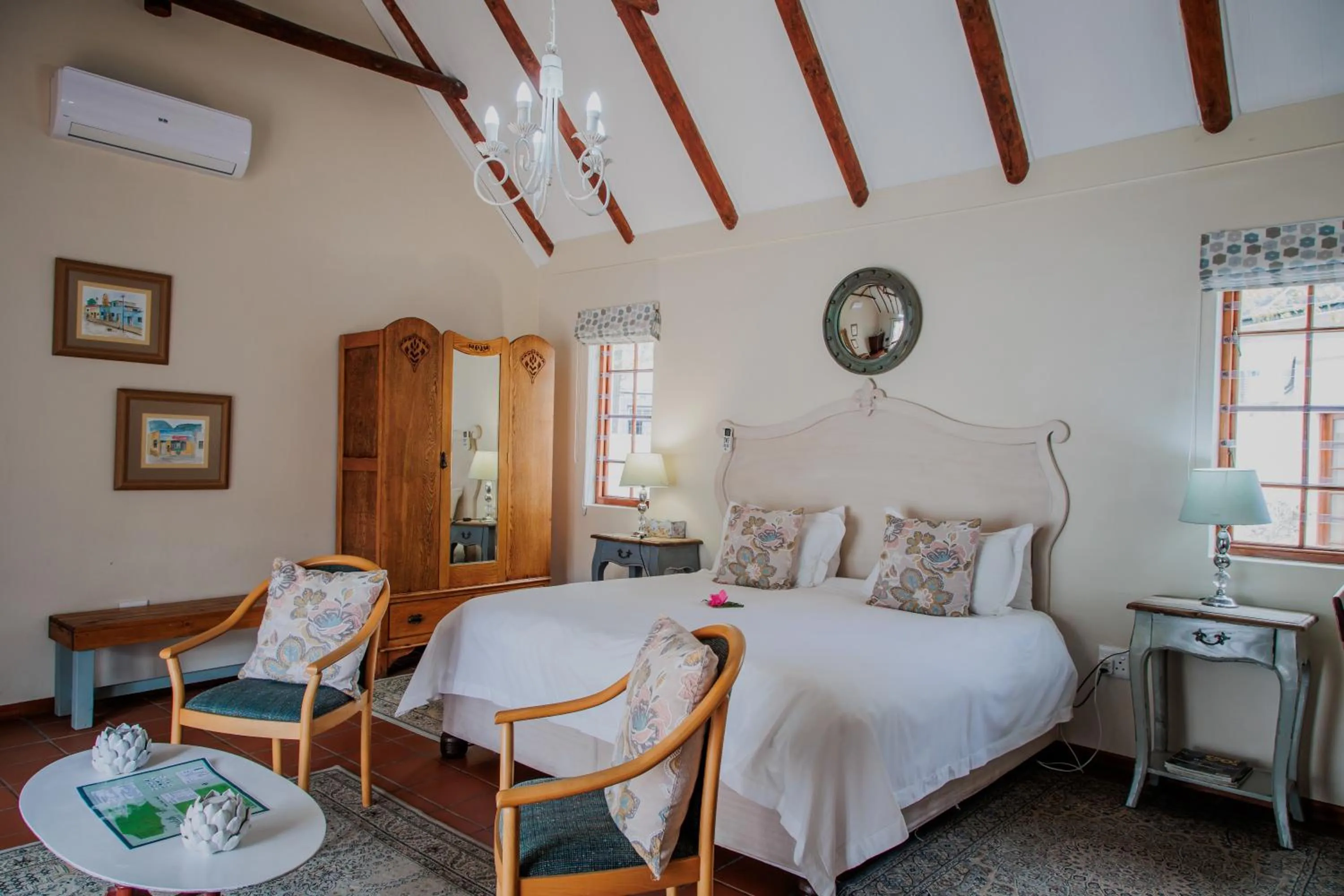 Bed in Aan de Oever Guesthouse