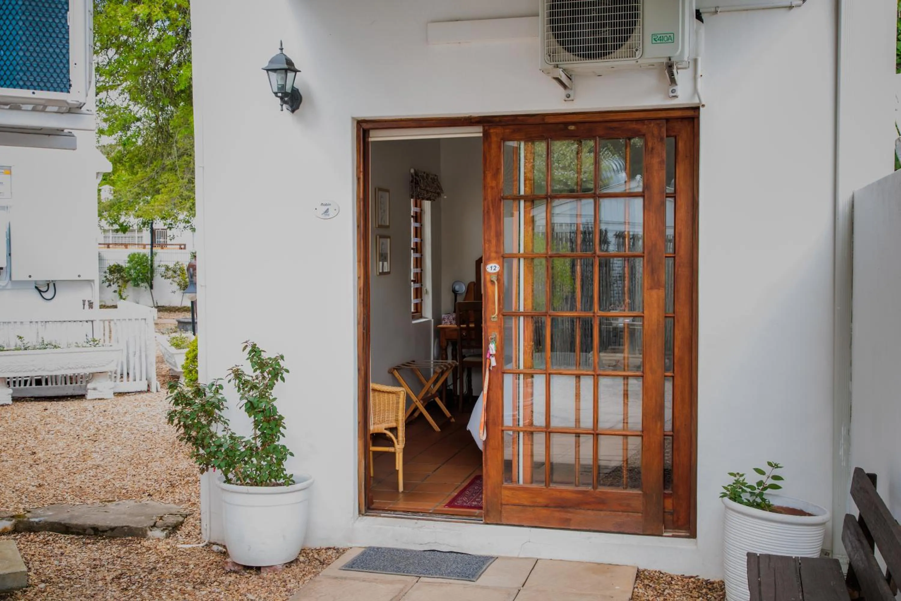 Facade/entrance in Aan de Oever Guesthouse