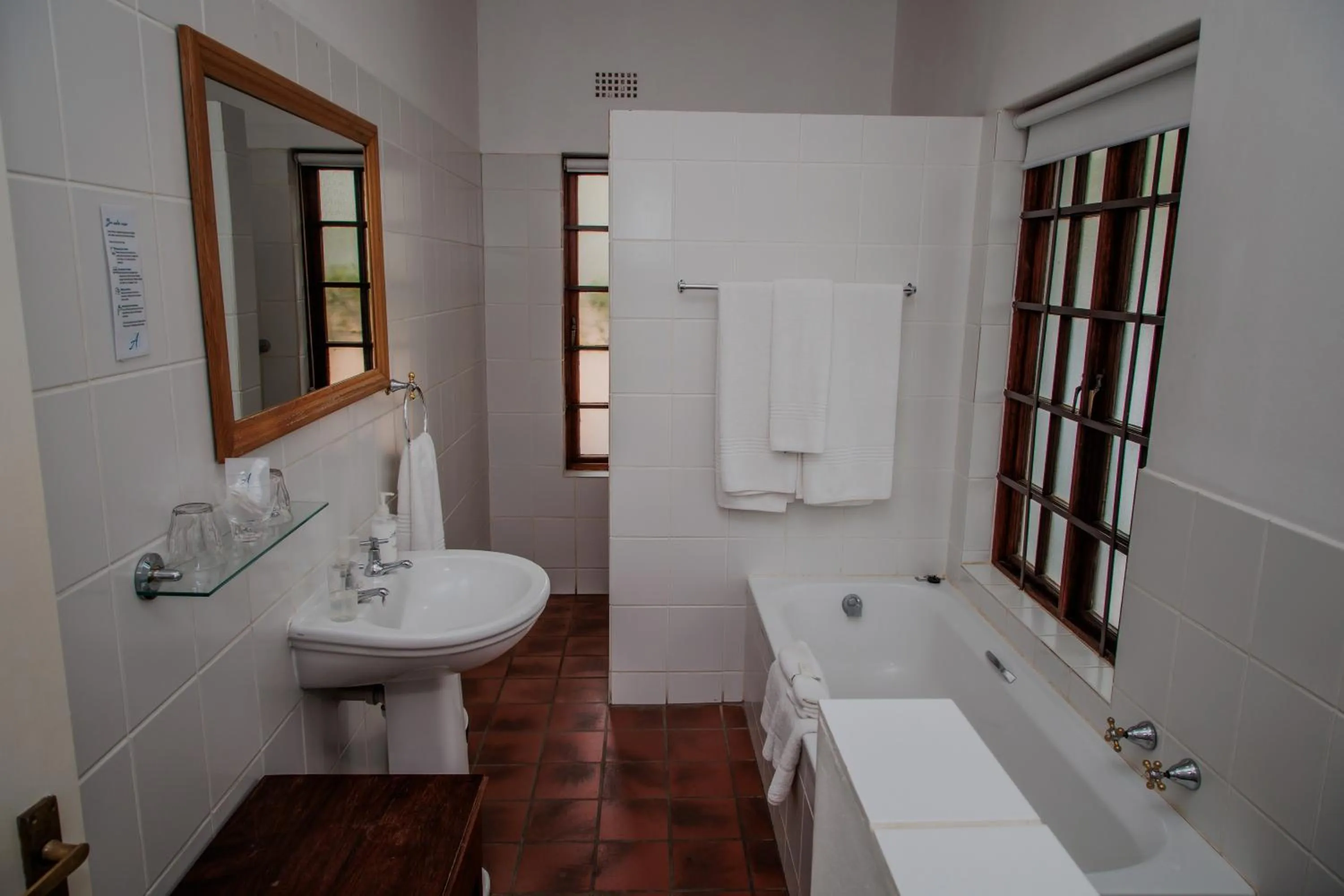 Shower in Aan de Oever Guesthouse