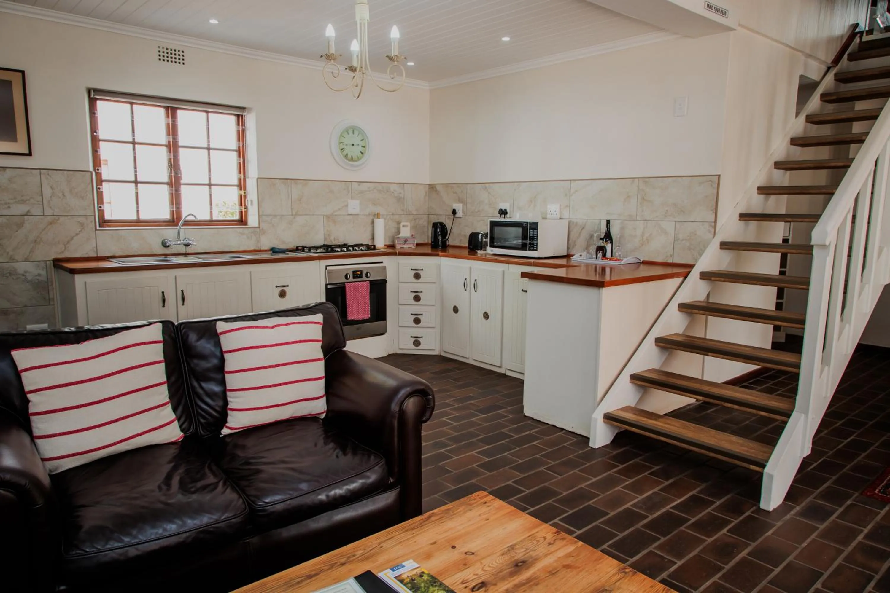 Coffee/tea facilities in Aan de Oever Guesthouse