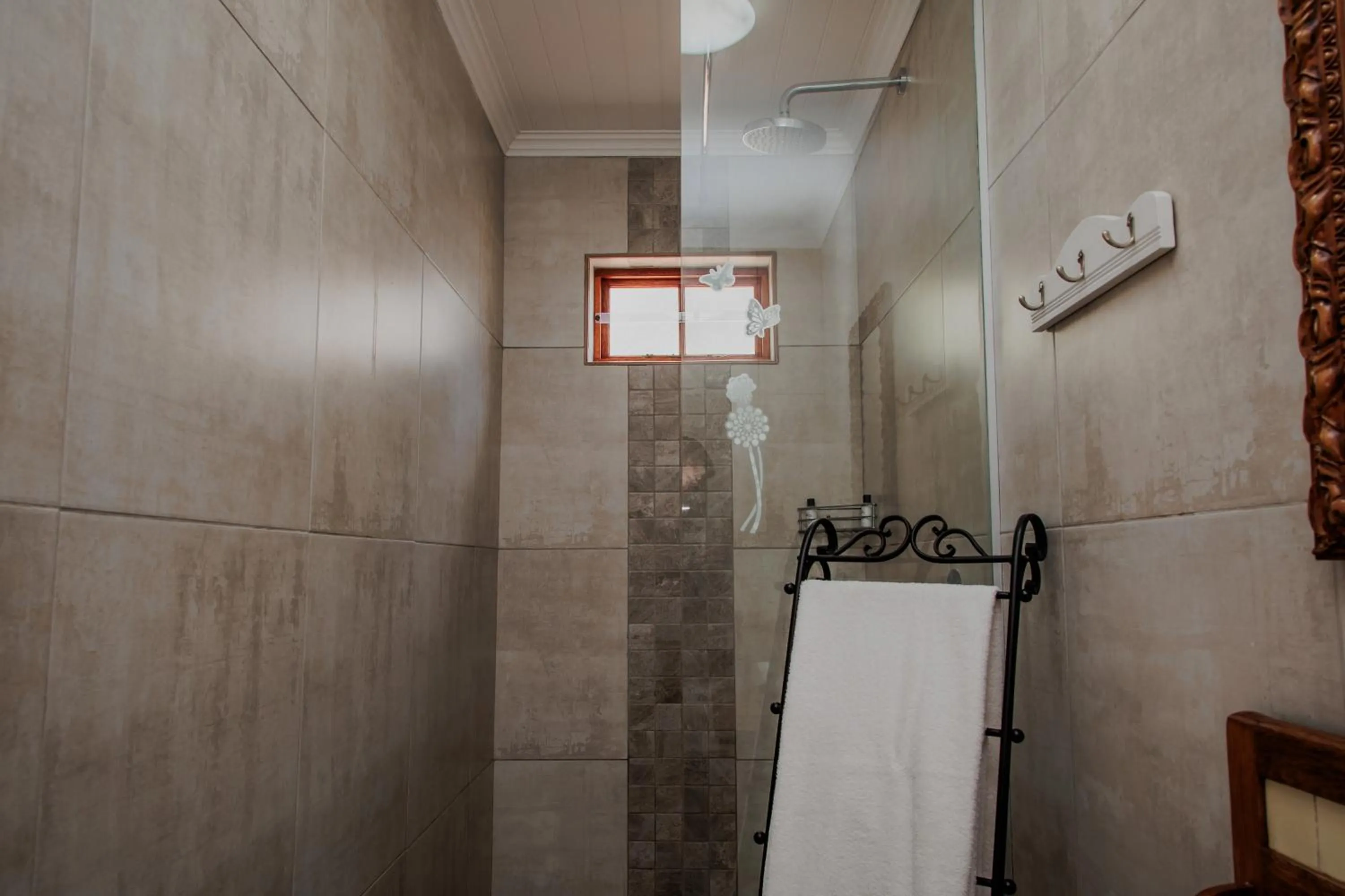 Shower in Aan de Oever Guesthouse