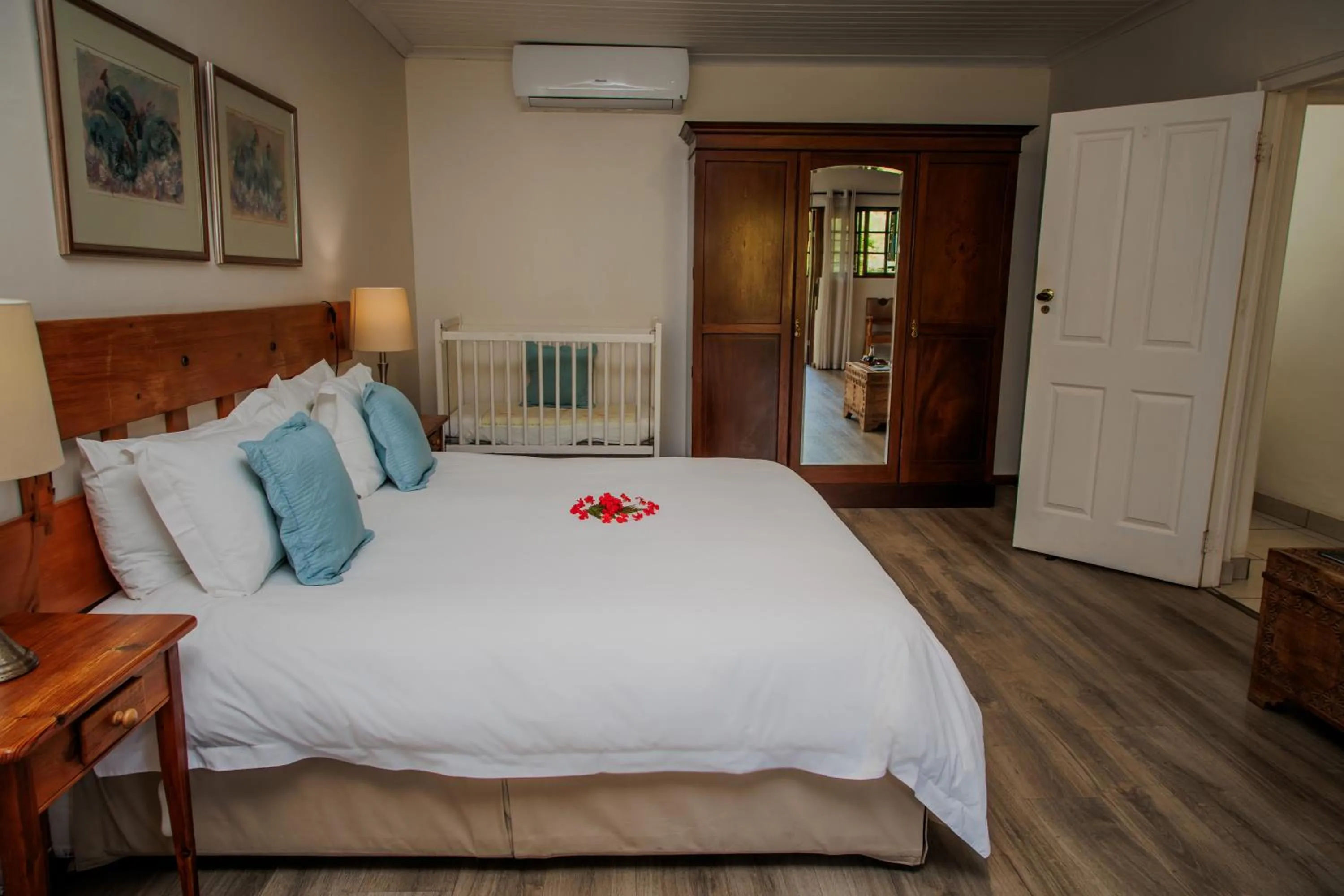 Bed in Aan de Oever Guesthouse