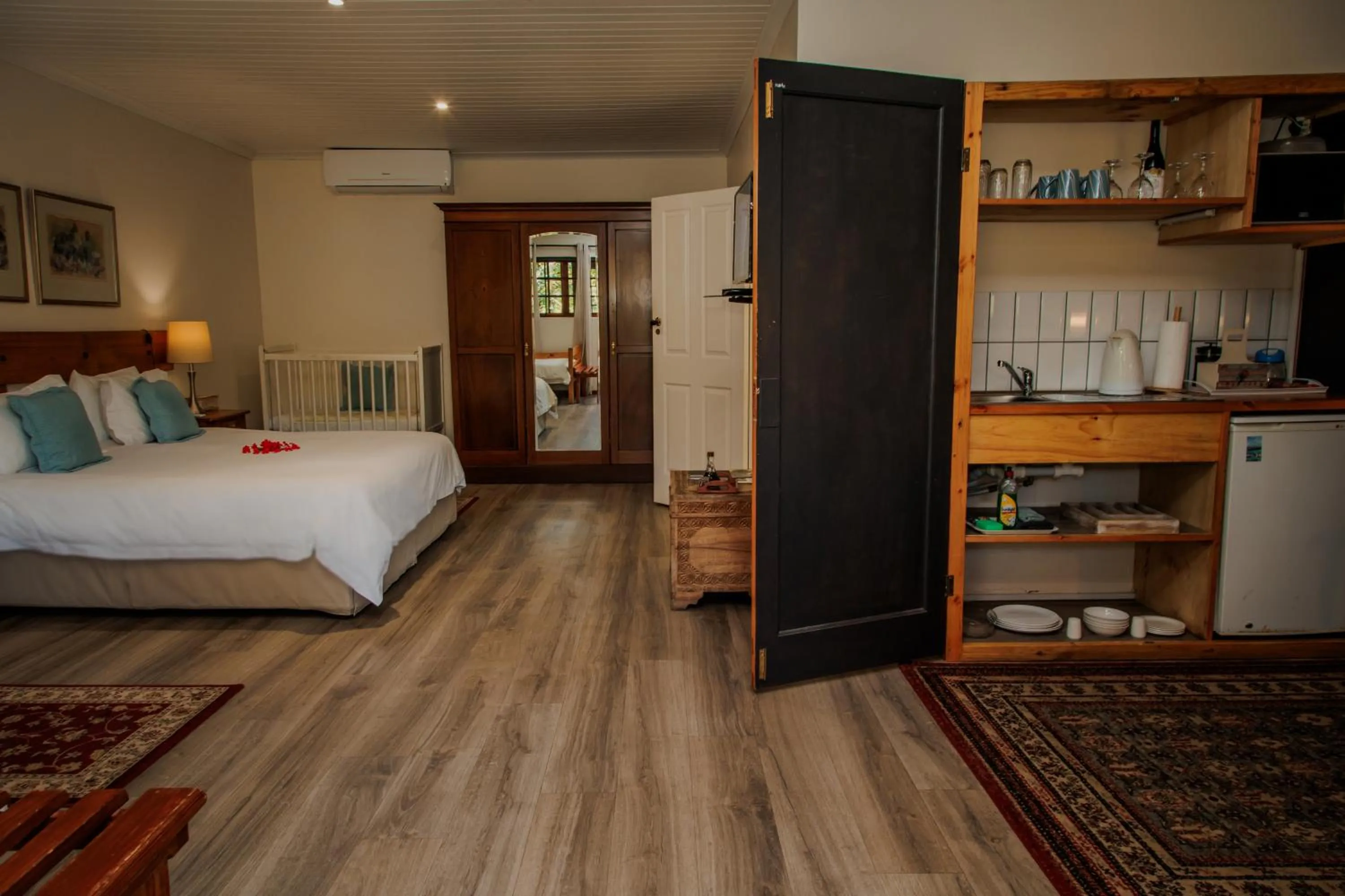 Bed in Aan de Oever Guesthouse