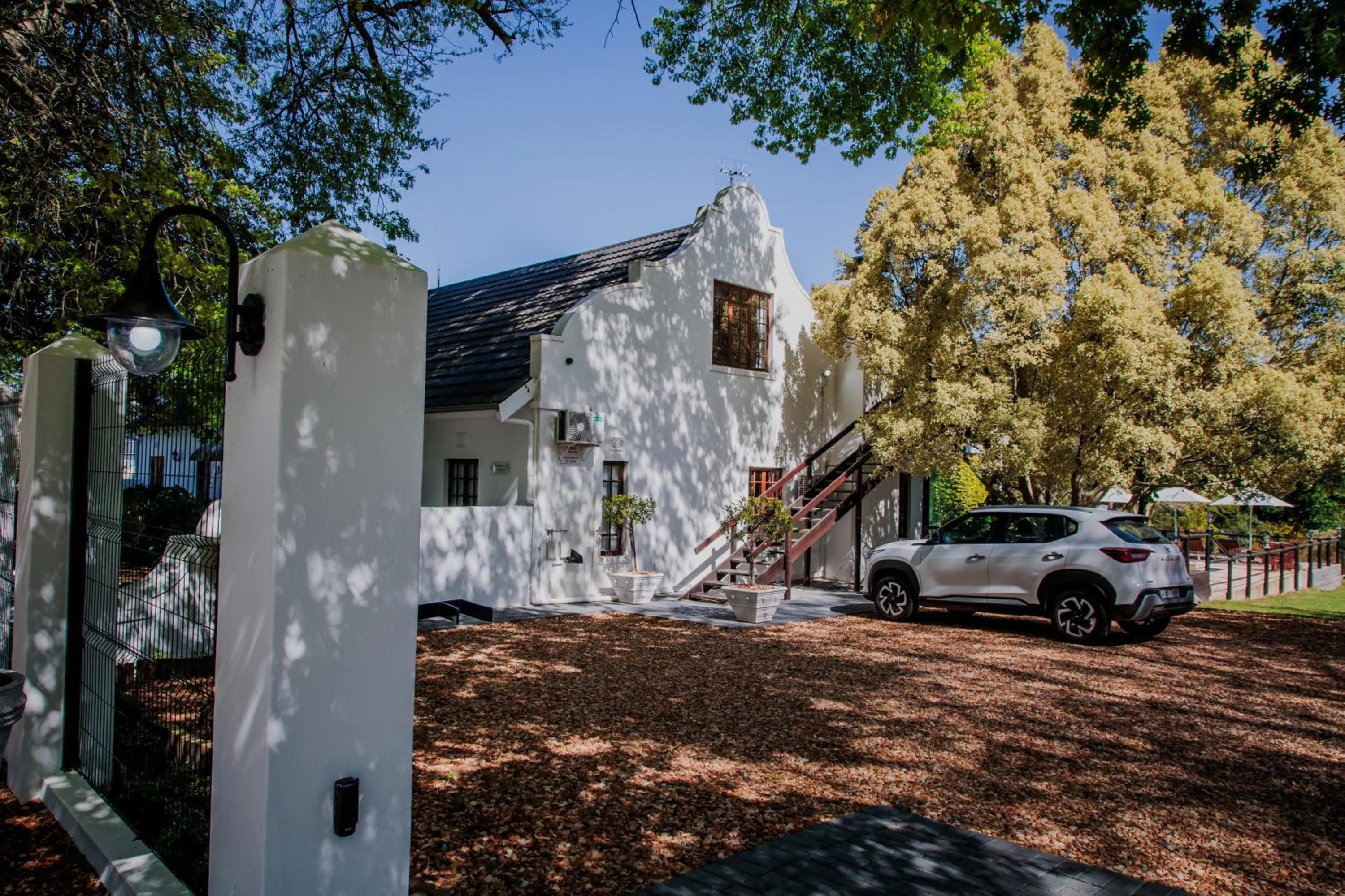 Parking in Aan de Oever Guesthouse