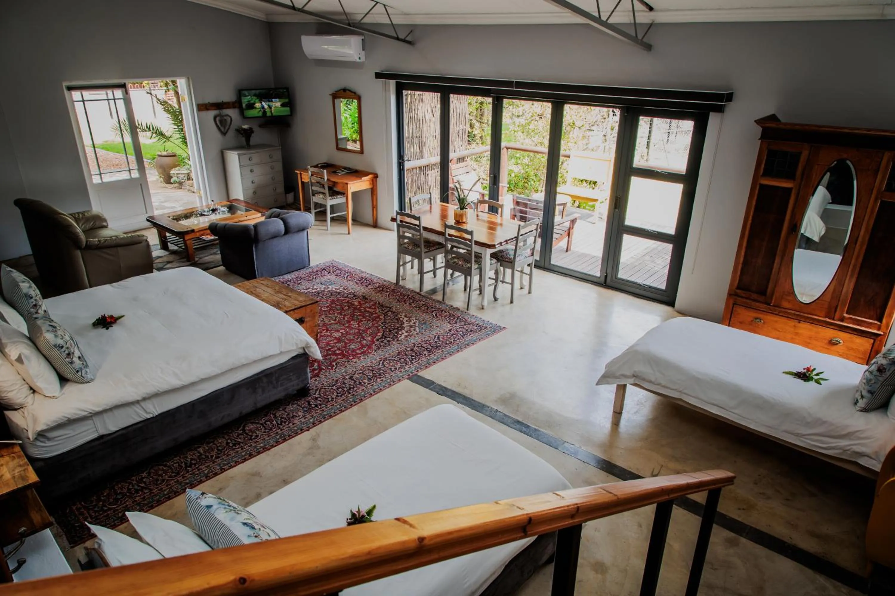 Bed in Aan de Oever Guesthouse