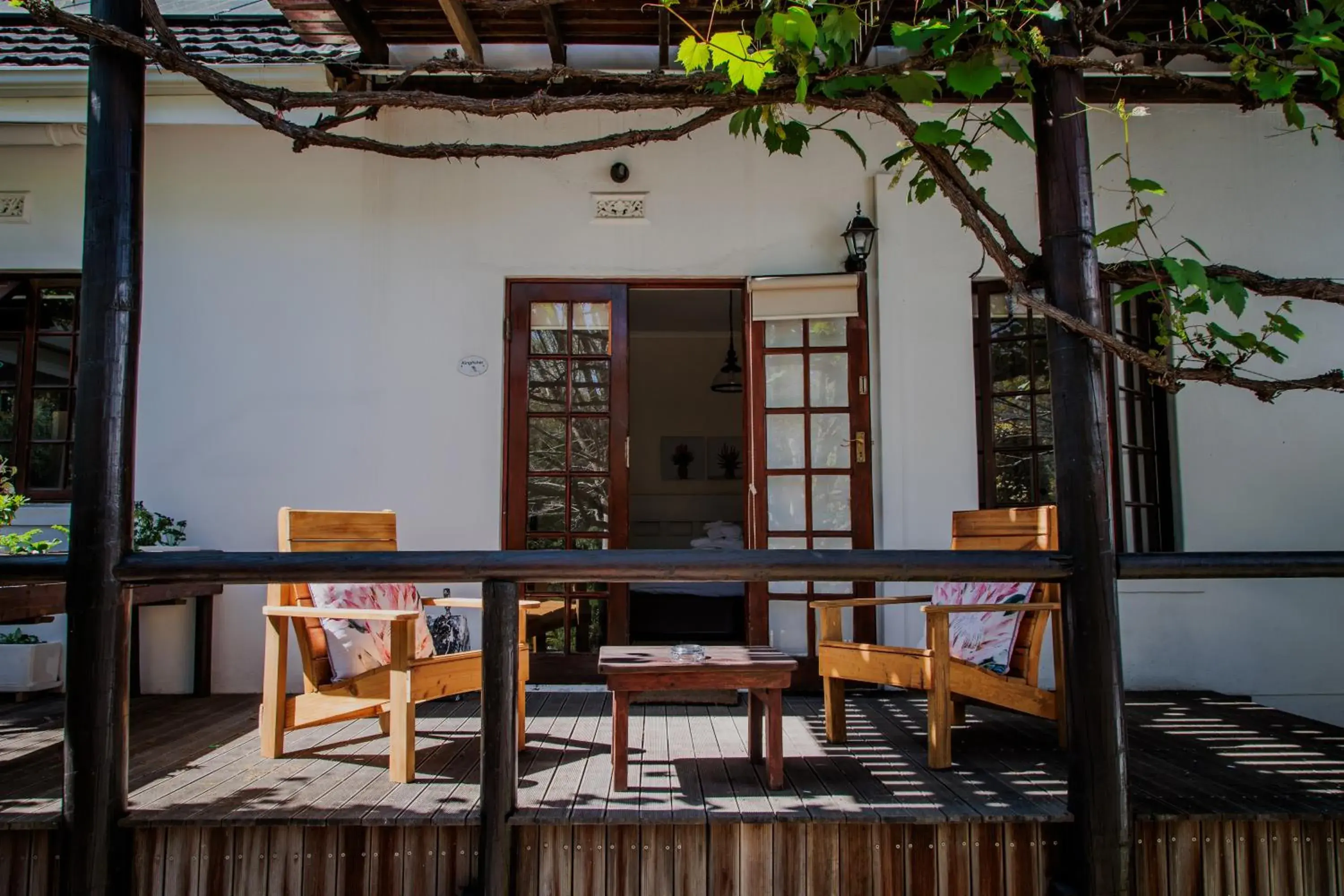 Luxury Double or Twin Room (Kingfisher) in Aan de Oever Guesthouse Luxury Double or Twin Room (Kingfisher) in Aan de Oever Guesthouse