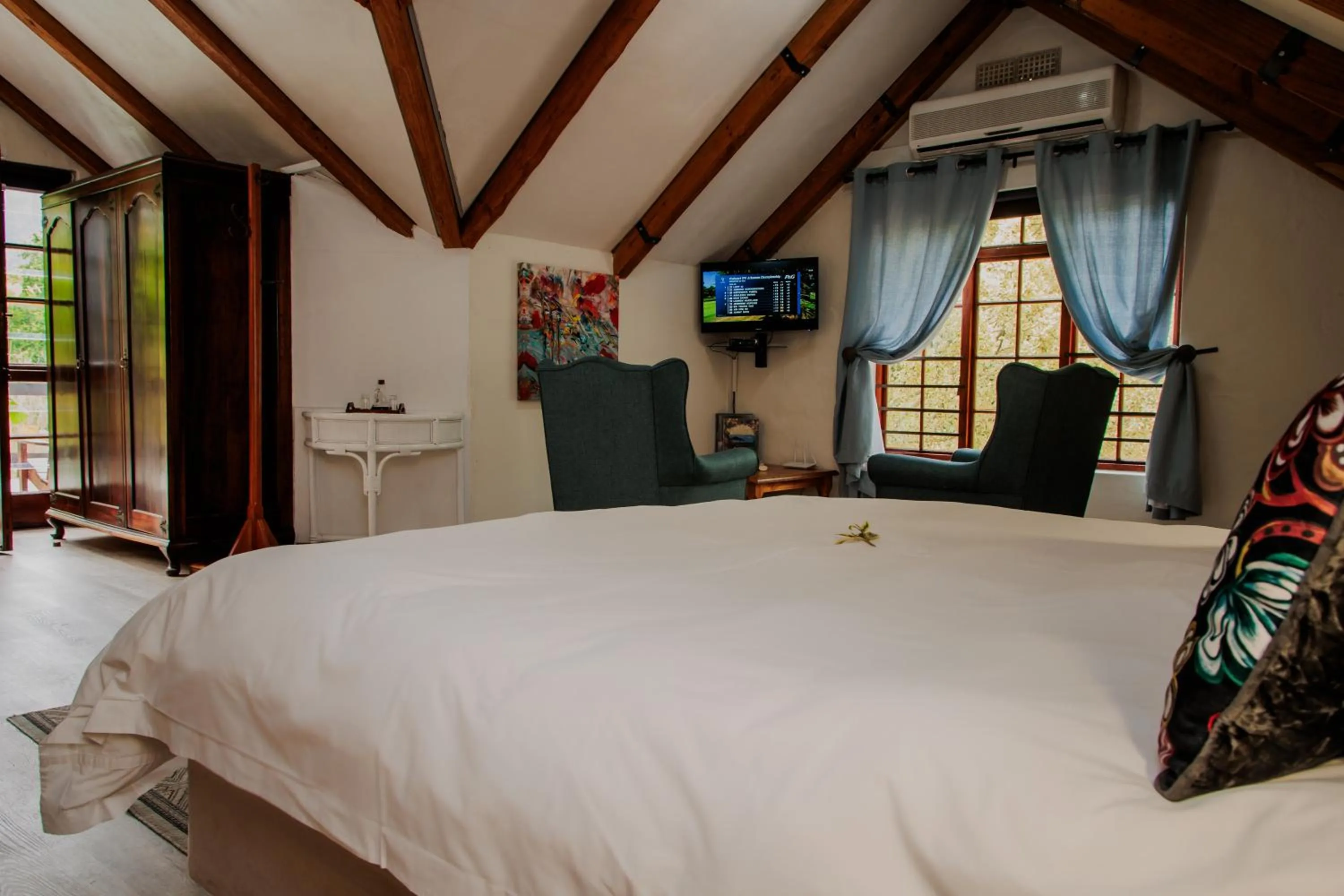 Bed in Aan de Oever Guesthouse