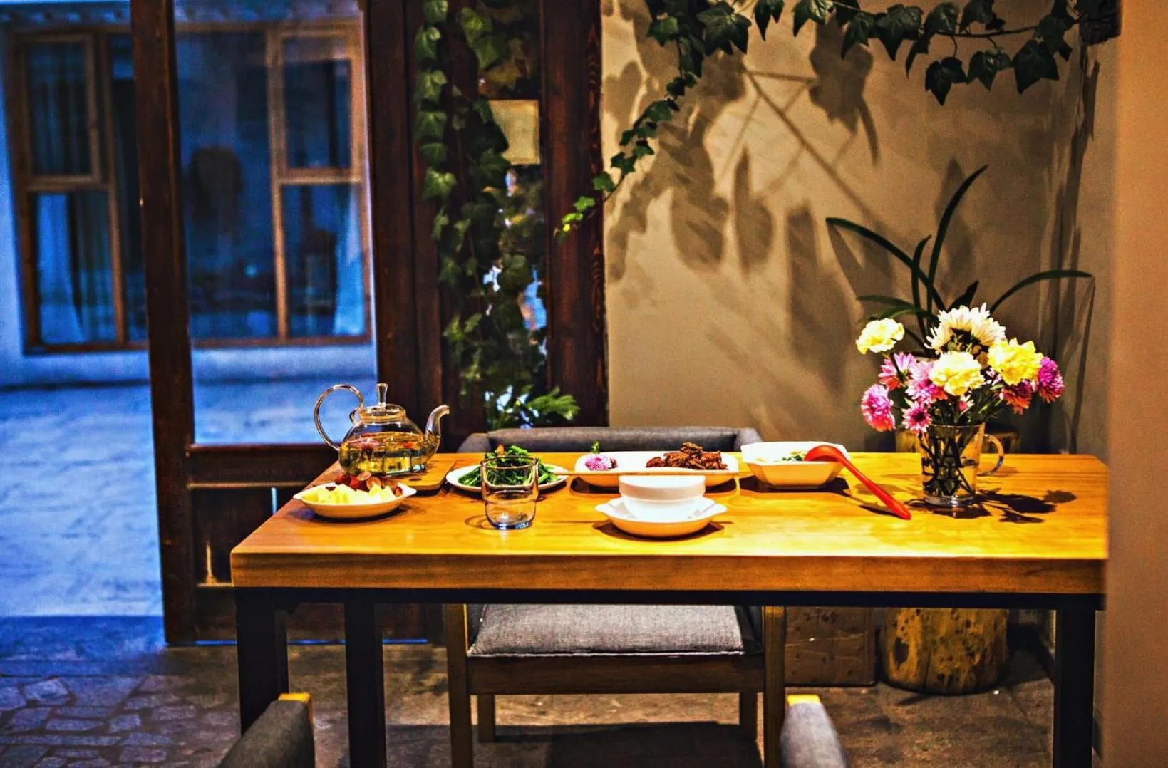 Restaurant/places to eat in Fengma Feiyang Hostel