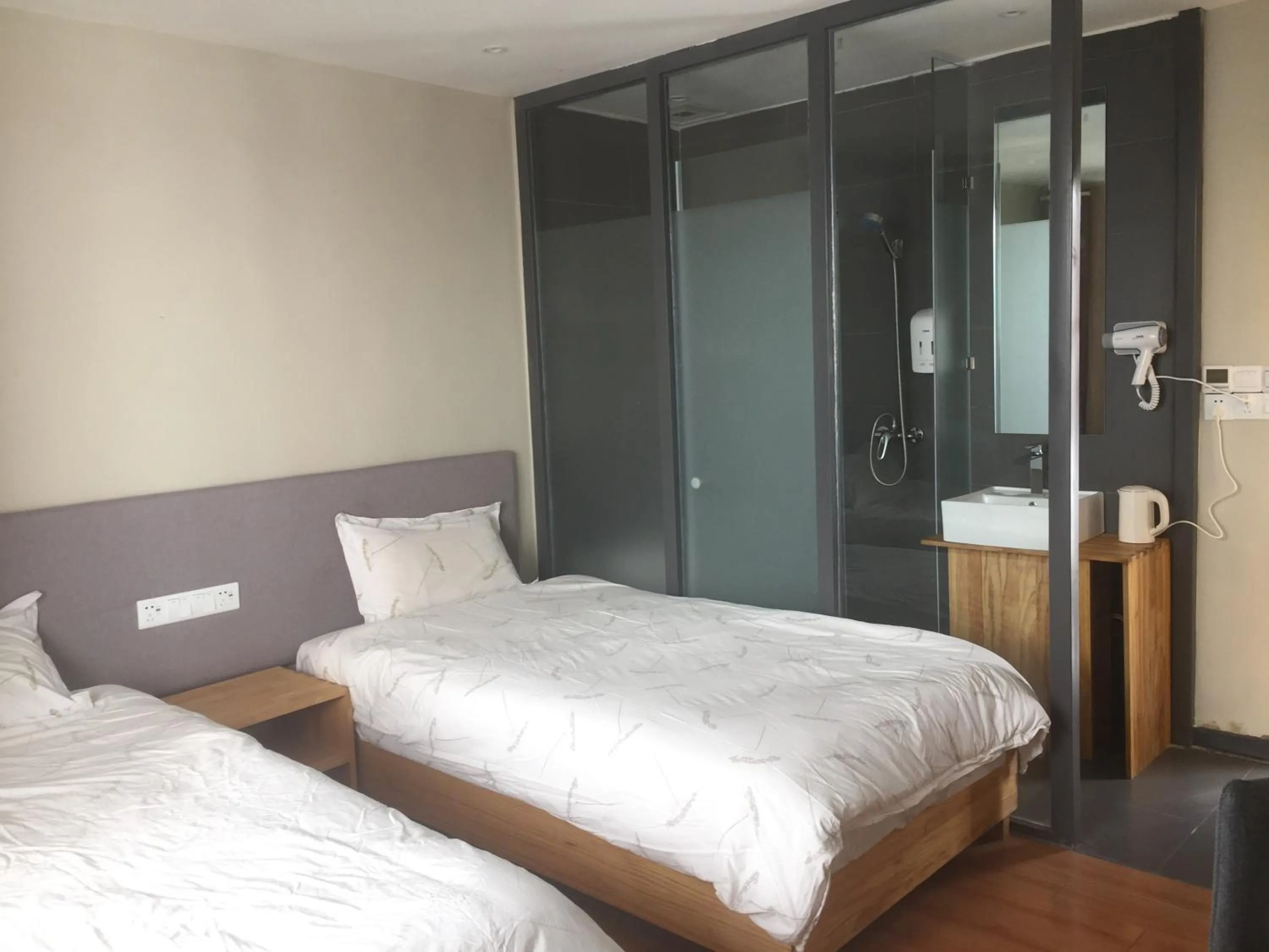 Photo of the whole room, Bed in Fengma Feiyang Hostel