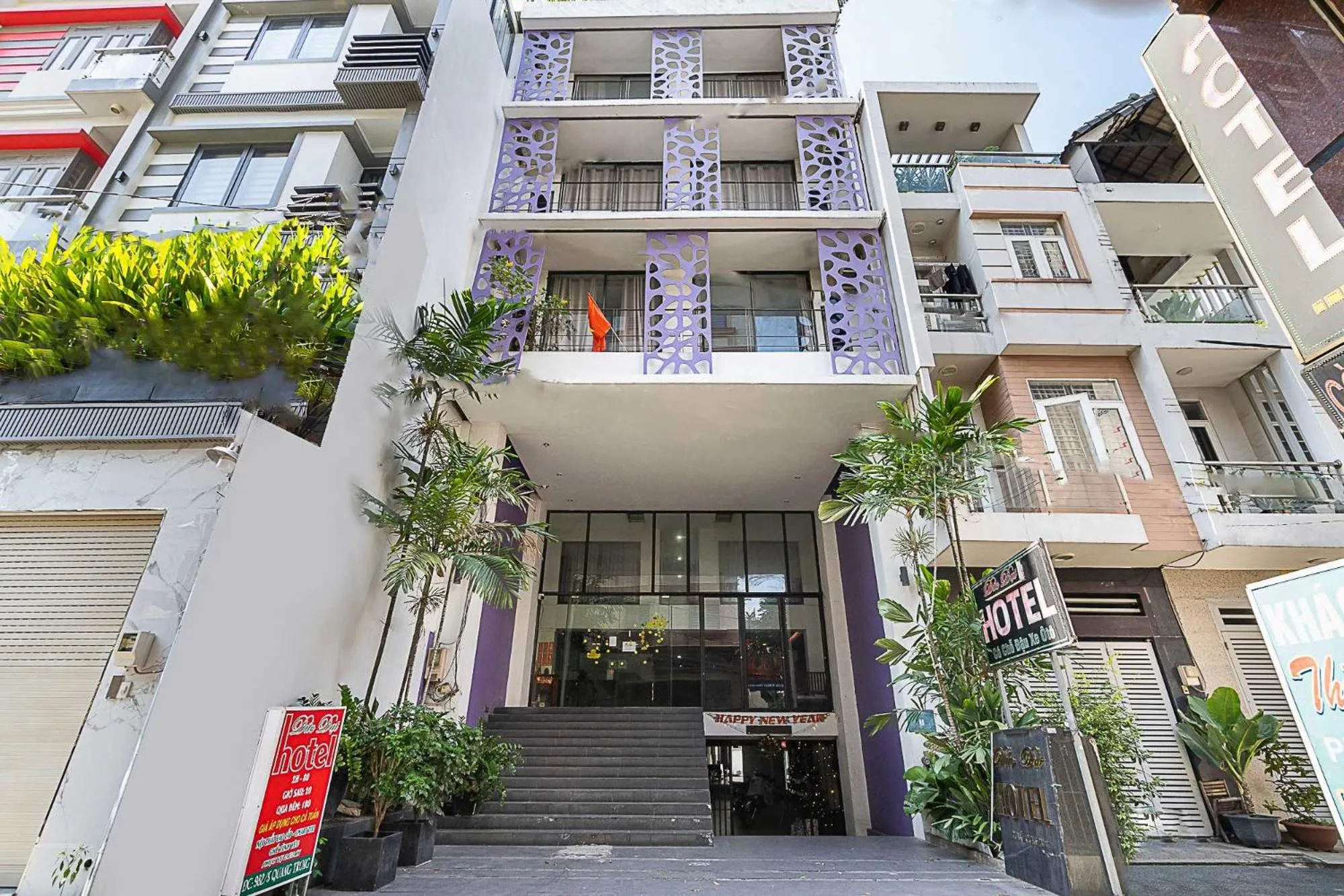 Facade/entrance in Collection O Duc Dat Hotel - Go Vap District