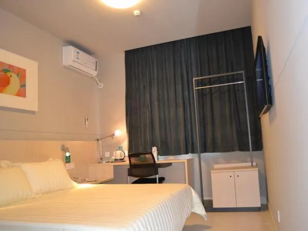 Bed in Jinjiang Inn Nanchang Bayi Square Yongshu Road