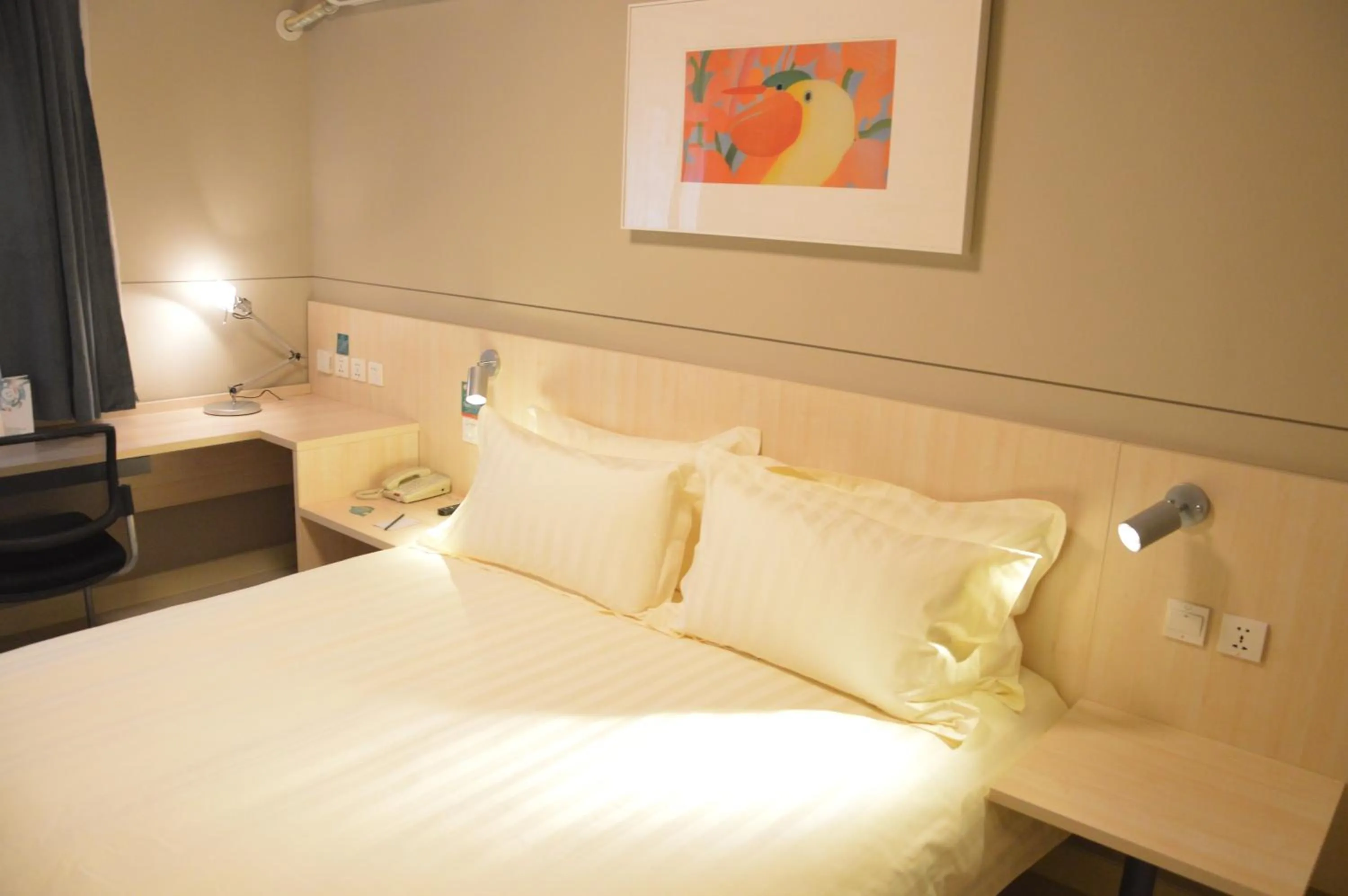 Bedroom, Bed in Jinjiang Inn Baoding Xiangyang Avenue