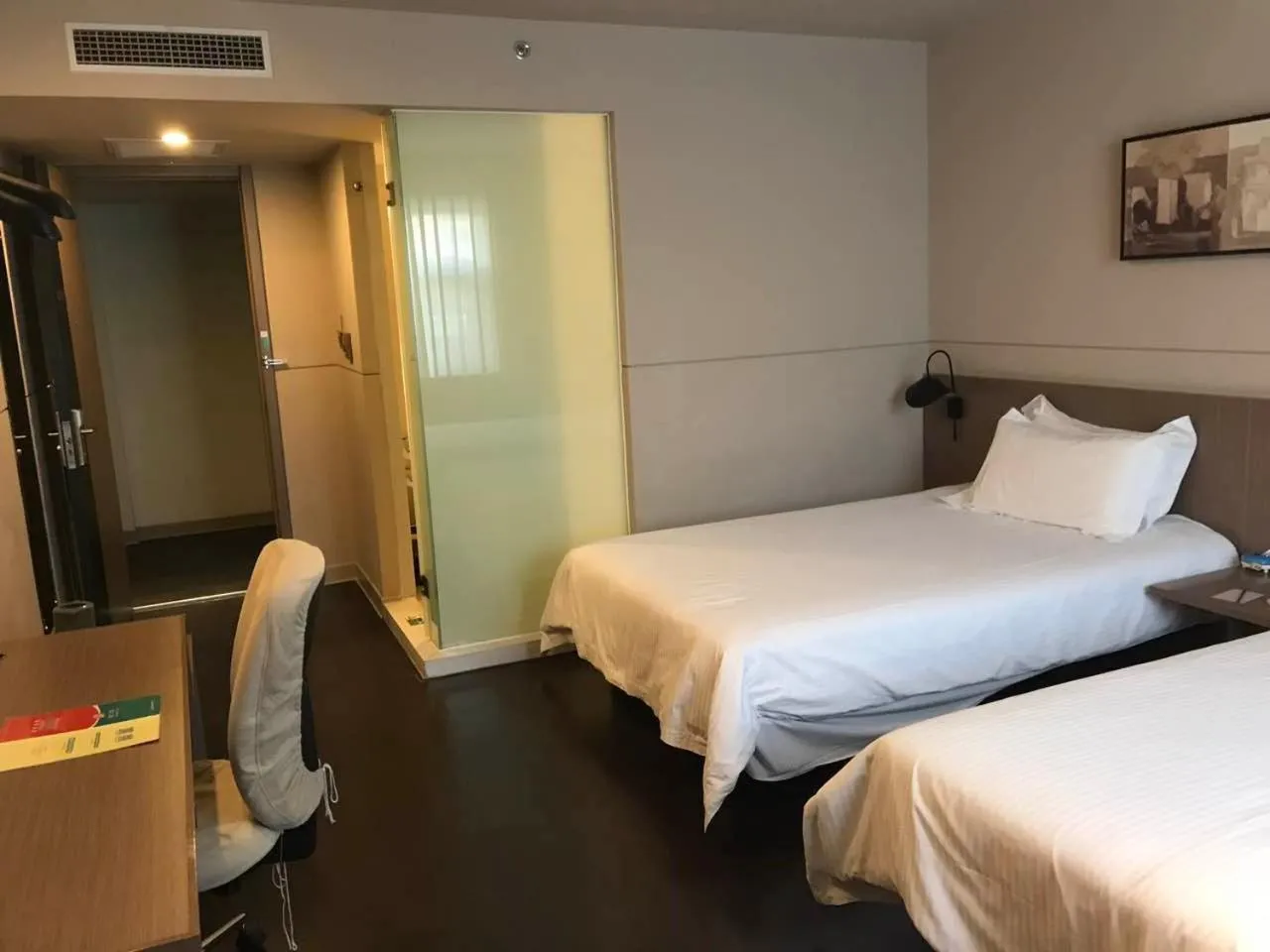 Decorative detail in Jinjiang Inn Select Tianjin Tanggu Metro Station Zhongxin North Road